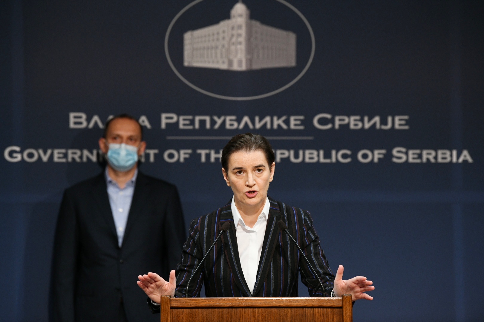 Beograd 15. novembar 2020. Vanredna sednica Vlade Srbije, zasedanje ministara povodom donosenja novih mera za suzbijanje sirenja pandemije koronavirusa Foto:Vesna Lalić/Nova.rs