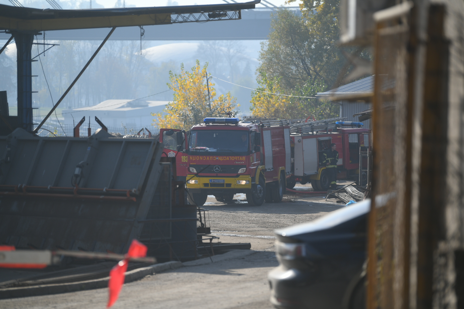 Beograd, 16.11.2020. Staro Sajmište, požar, vatrogasci, vatrogasna kola Foto: Nemanja Jovanović/Nova.rs