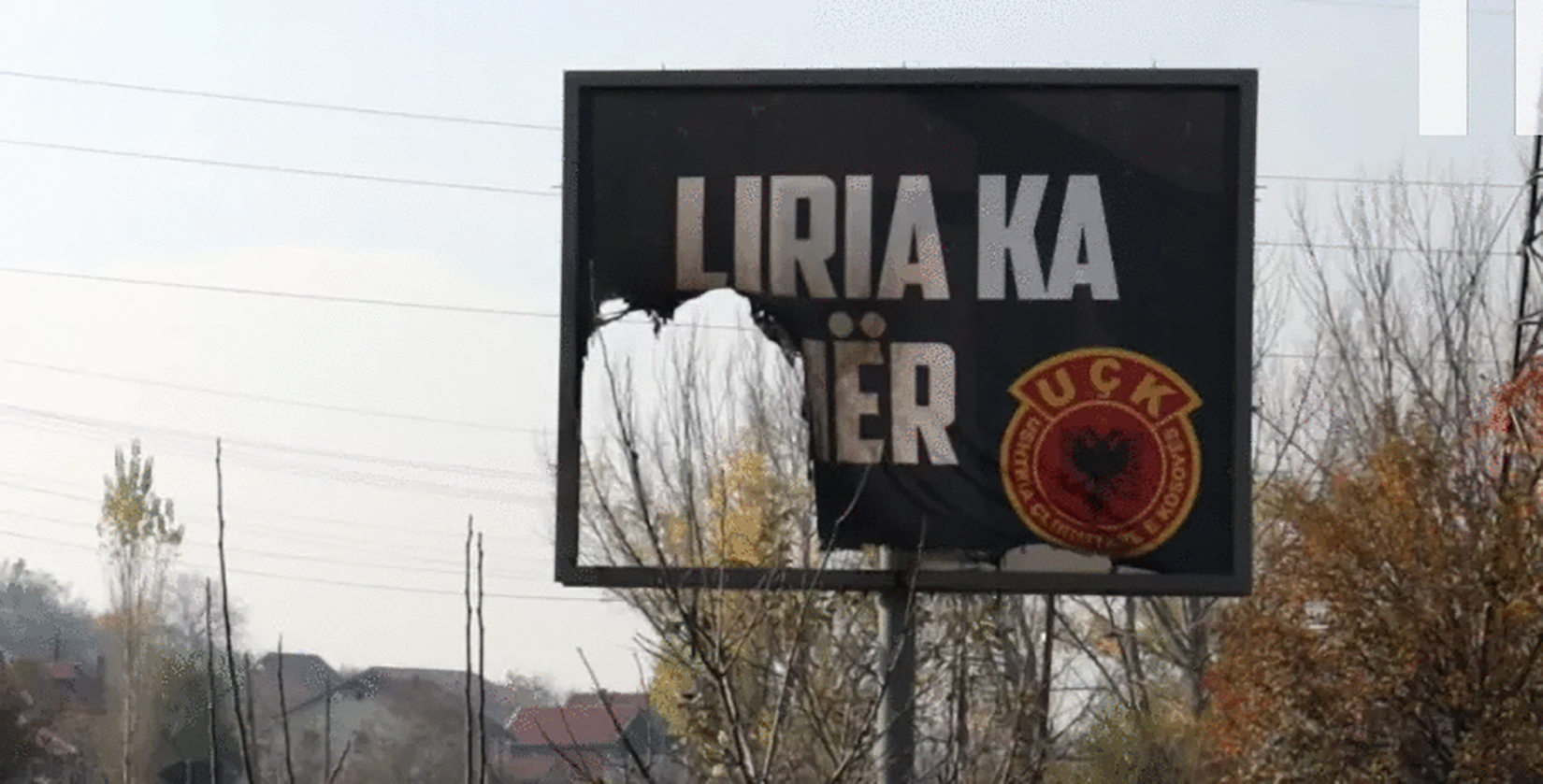 Ovk, uck bilbord, izgoreo bilbord Foto: KoSSev