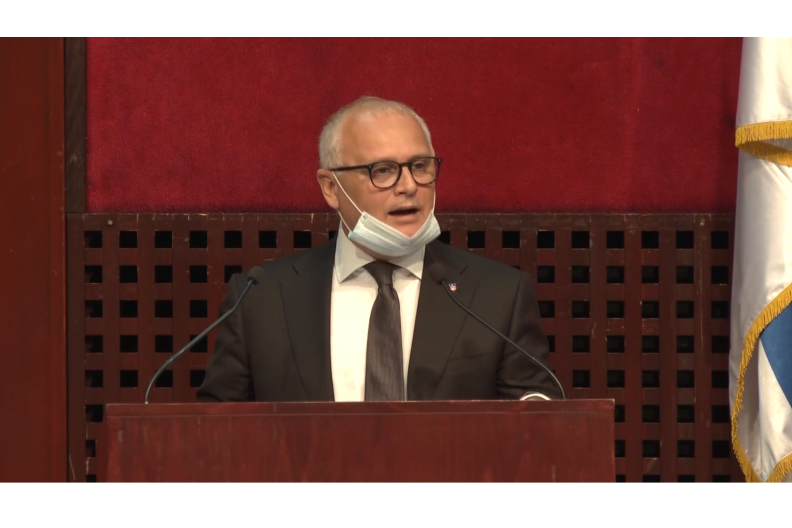 Goran Vesić, Skupština grada u Centru Sava