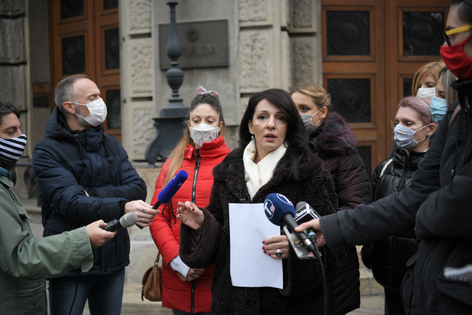 Beograd, 24.11.2020. Vlada Srbije, Marinika Tepić ispred Vlade Srbije Foto: Dragan Mujan/Nova.rs