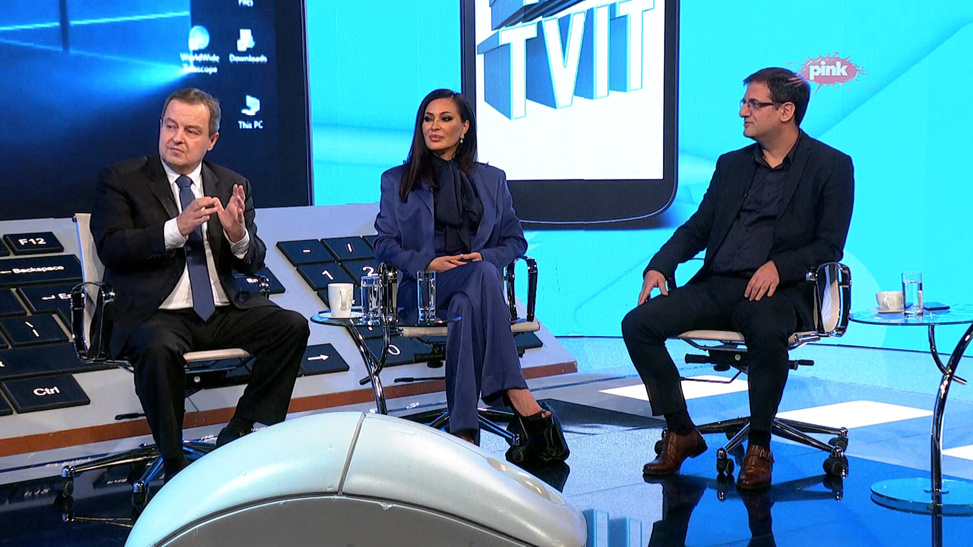 Ivica Dačić, Svetlana Ražnatović, Ceca Ražnatović, Aleksandar Apostolovski, emisija Hit Tvit Foto: Screenshot/Tv Pink