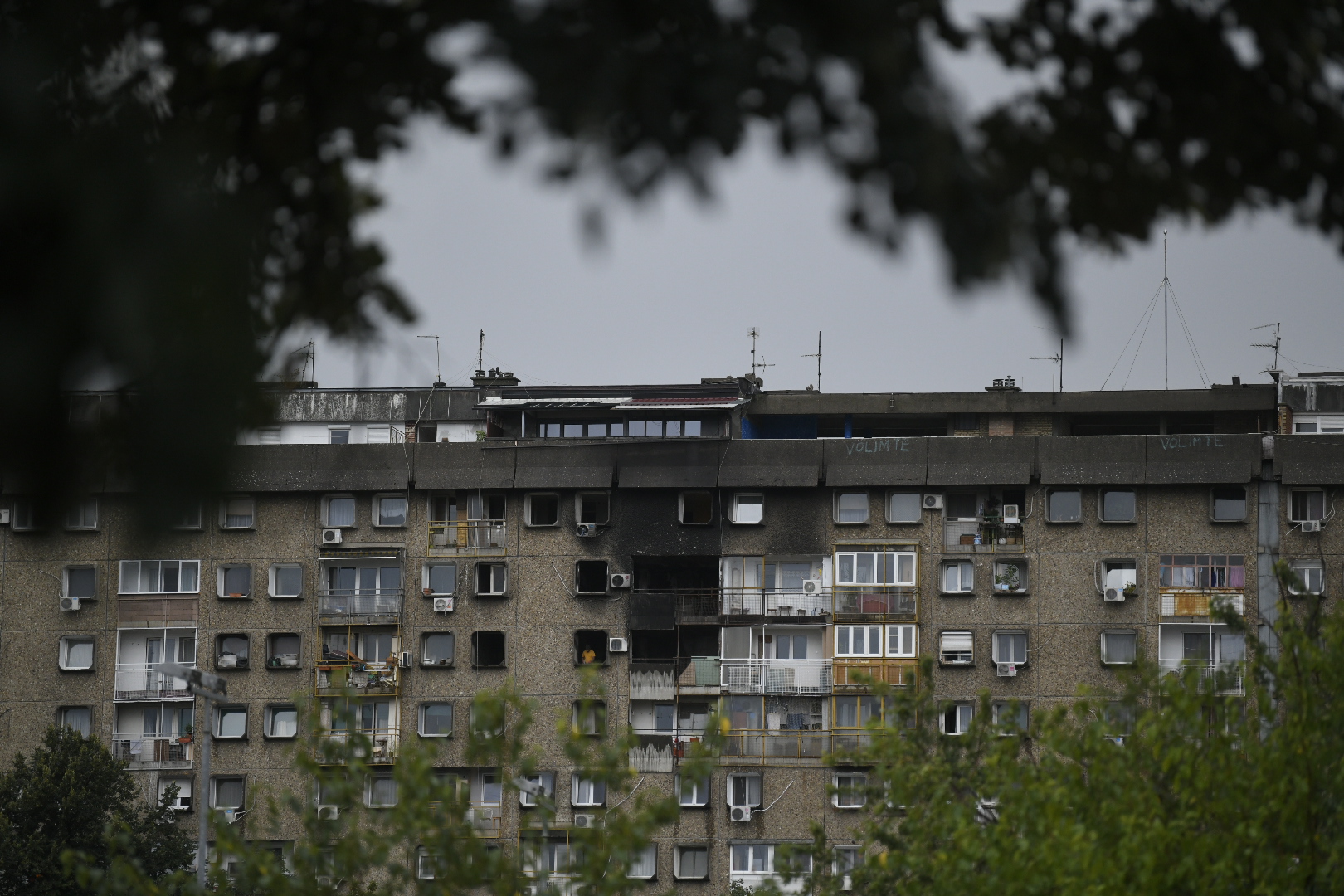 Beograd 26. septembar 2020. Stambena zgrada u kojoj se dogodio pozar, Televizorke Foto:Nemanja Jovanović/Nova.rs