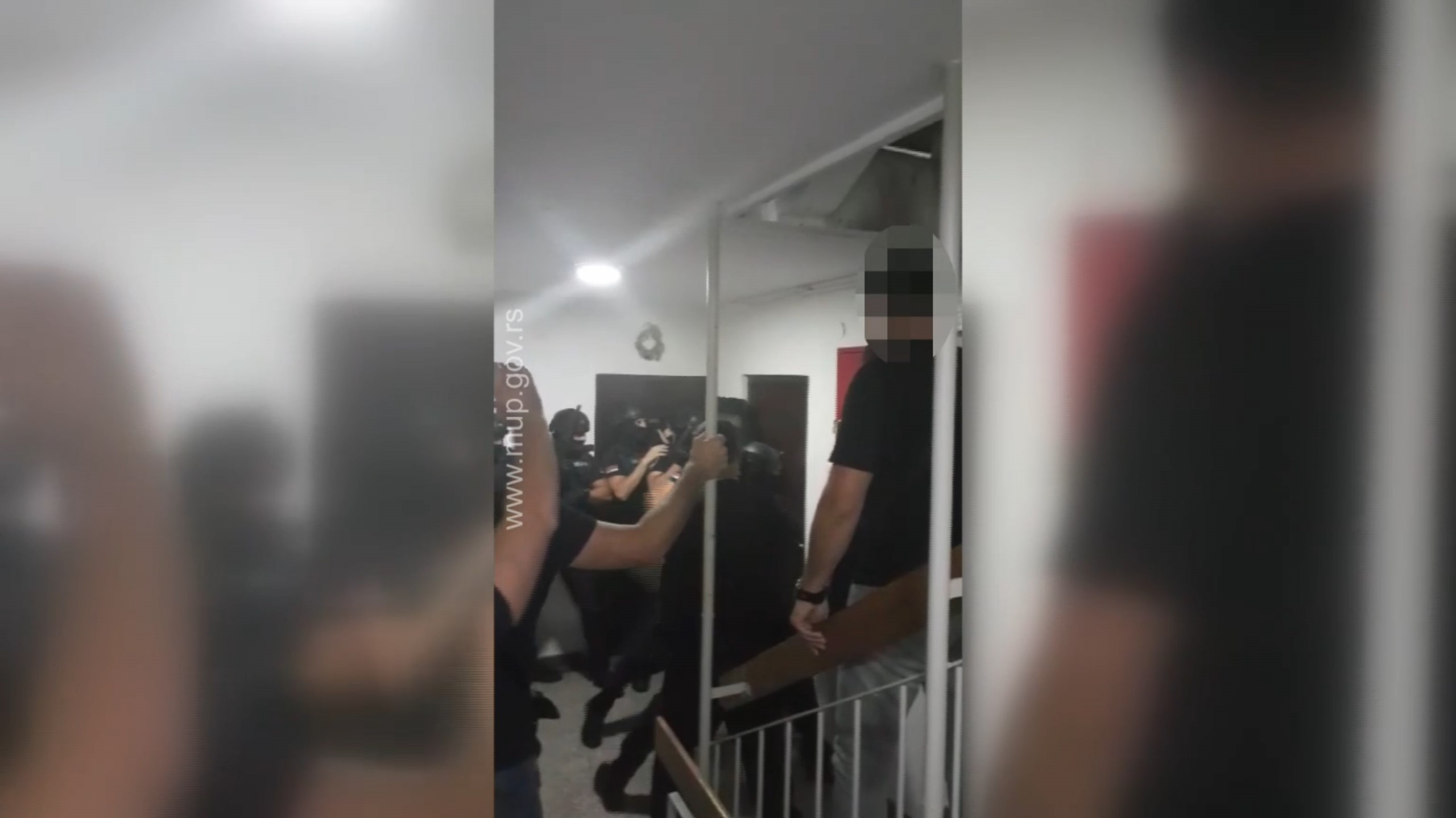 POLICIJA UPADA U STAN STOJANOVIĆEVOG UBICE S Vračara otišao električnim biciklom u NBG pa postavio bombu