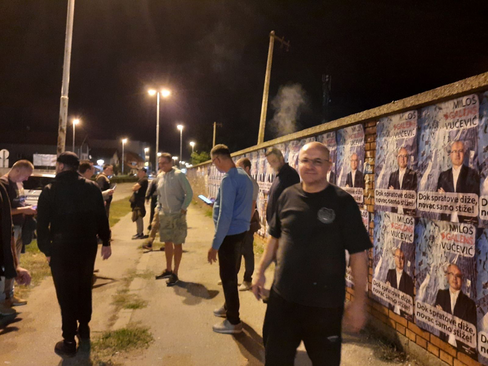 Novi Sad 25.09.2020. Plakati, skidanje plakata, Miloš Vučević, Borislav Novaković, Bora Novaković Foto: Ana Lalić/Nova.rs