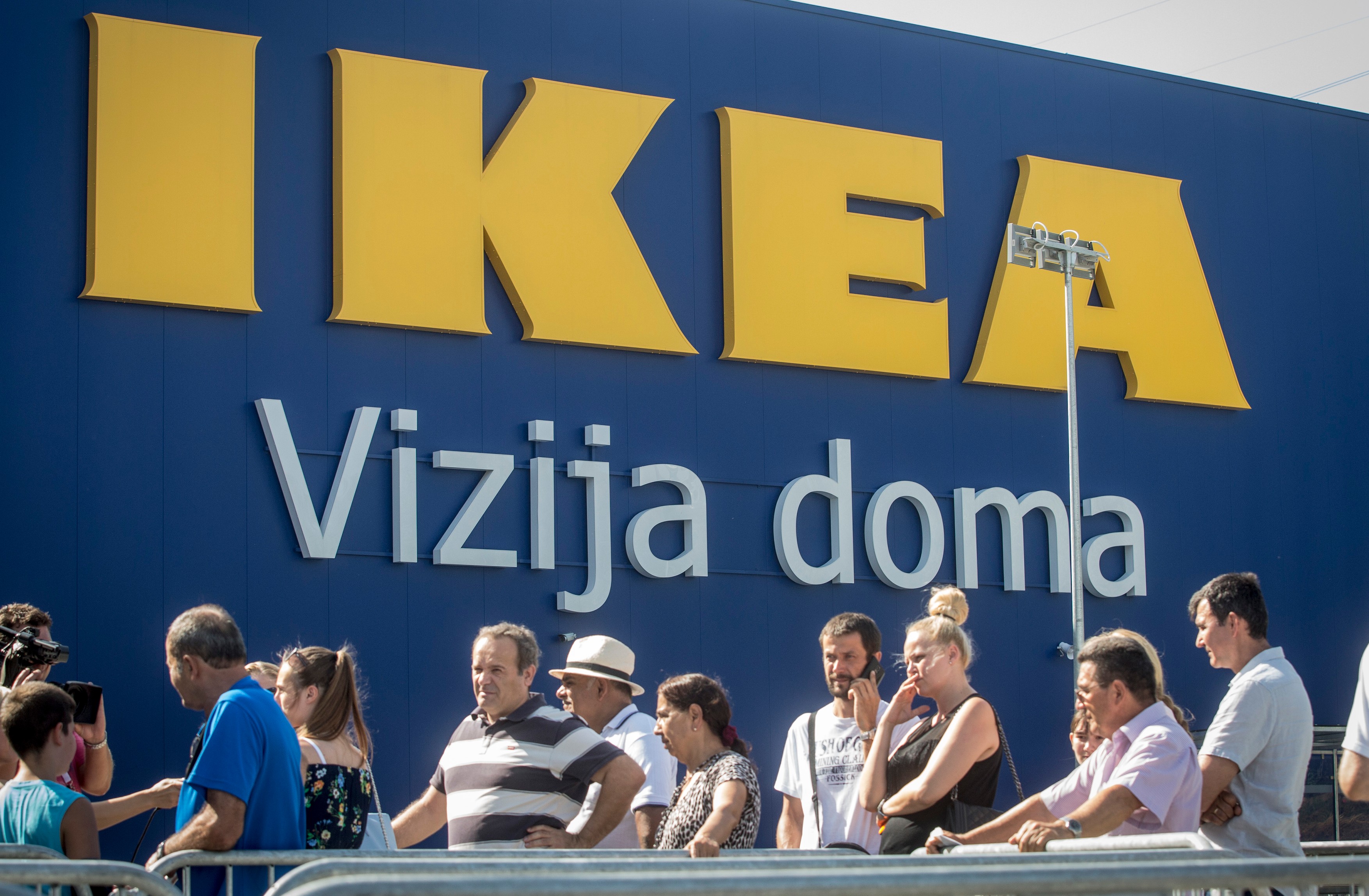 Ikea Customers wait in front of an Ikea AB store before the opening of the company's store in Belgrade, Serbia on August 10, 2017., Image: 344675570, License: Rights-managed, Restrictions: , Model Release: no, Credit line: OLIVER BUNIC / AFP / Profimedia