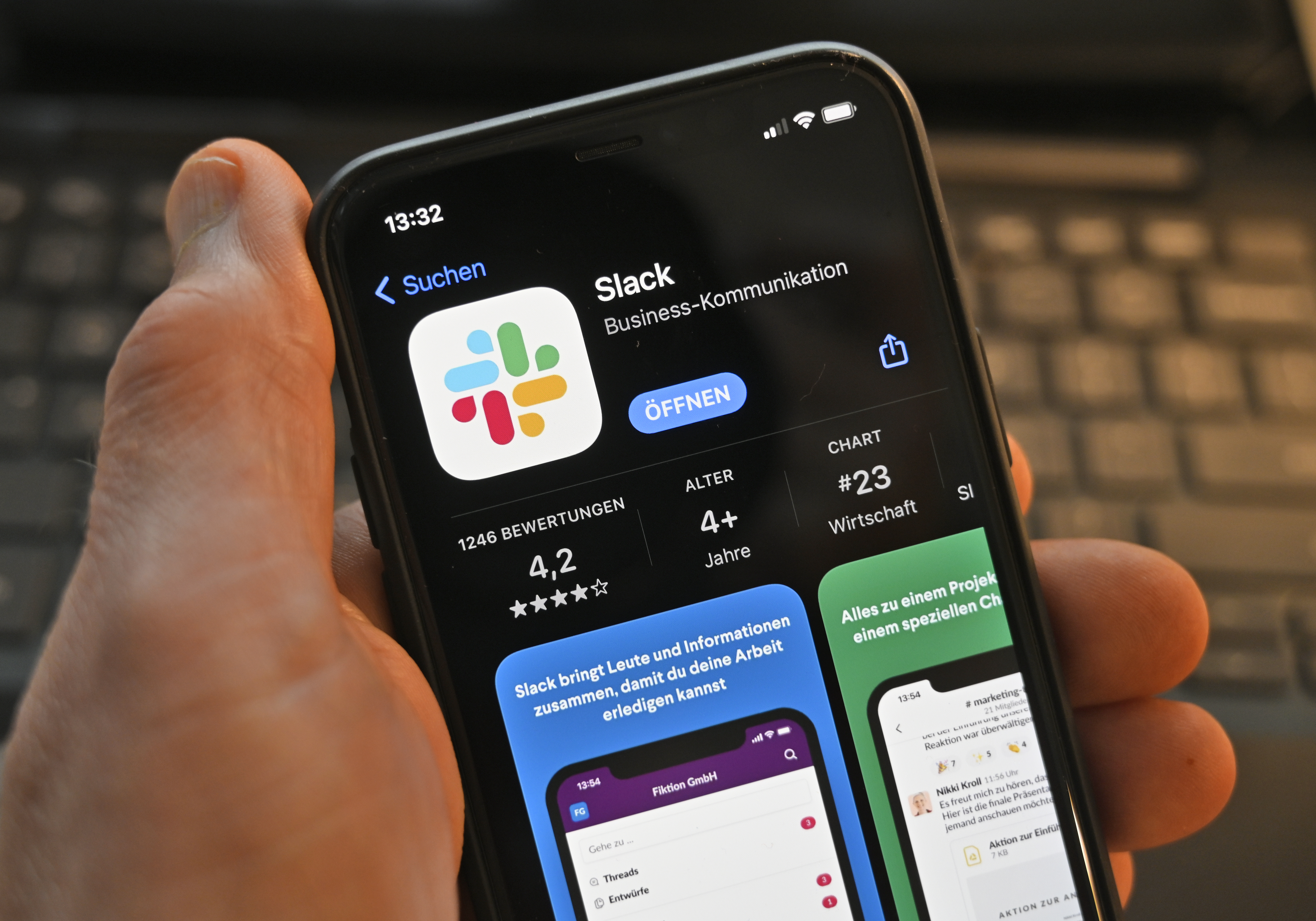 Salesforce buys Slack for 27,7 billion USD