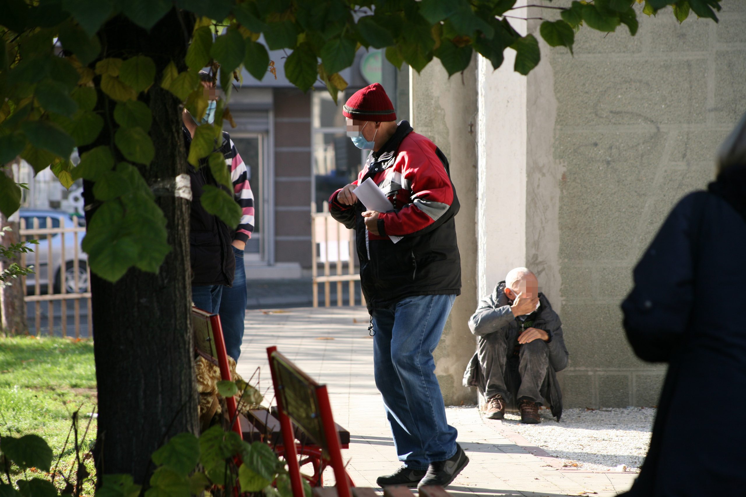 kragujevac 16.11.2020 kovid ambulanta, čekanje, redovi