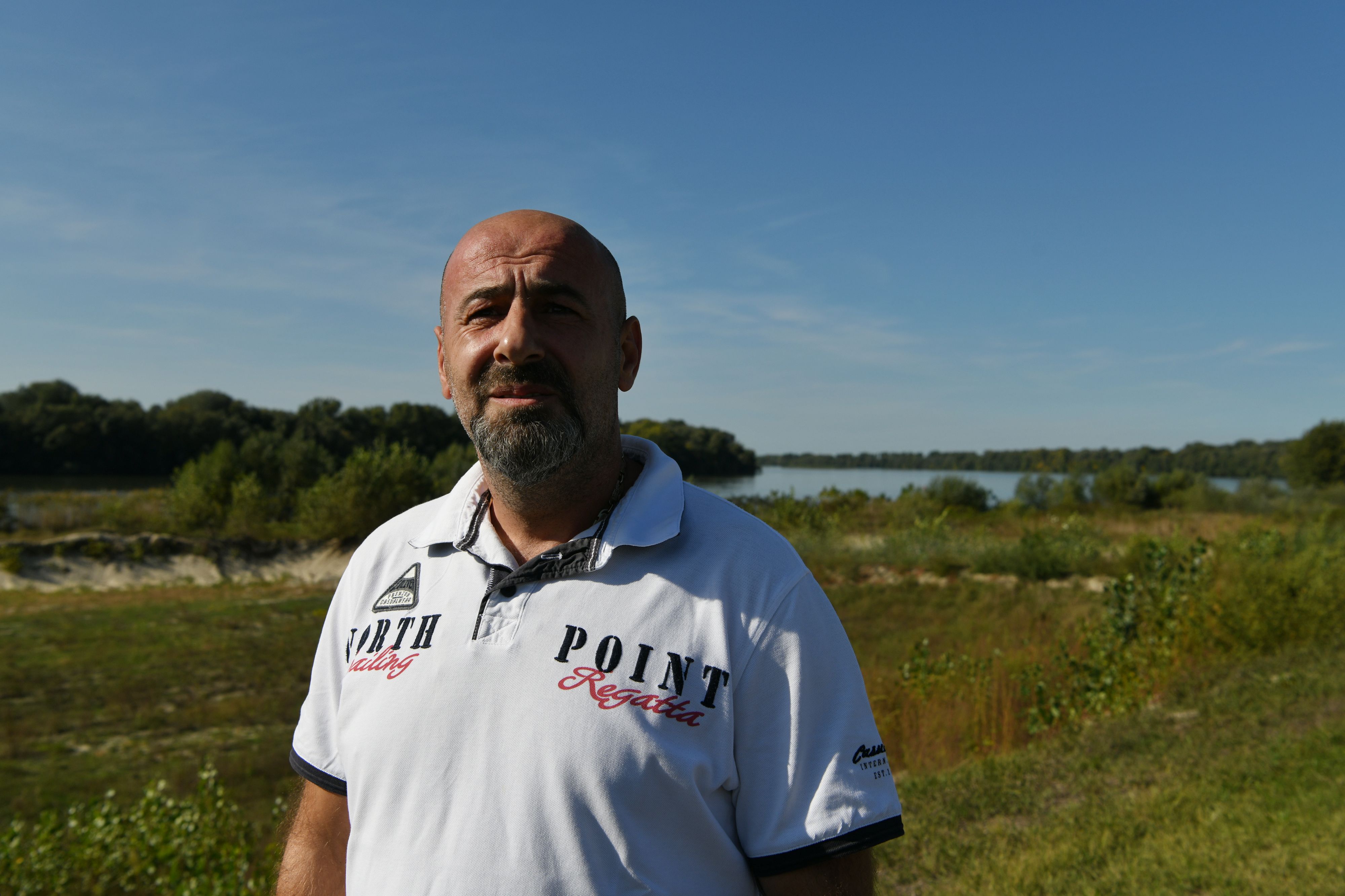 Apatin, 09.10.2020. Napadnuti taksisti koji su prevozili migrante, migranti, taksisti, Stanislav Gašić, Dunav na granici sa Hrvatskom Foto: Filip Krainčanić/Nova.rs