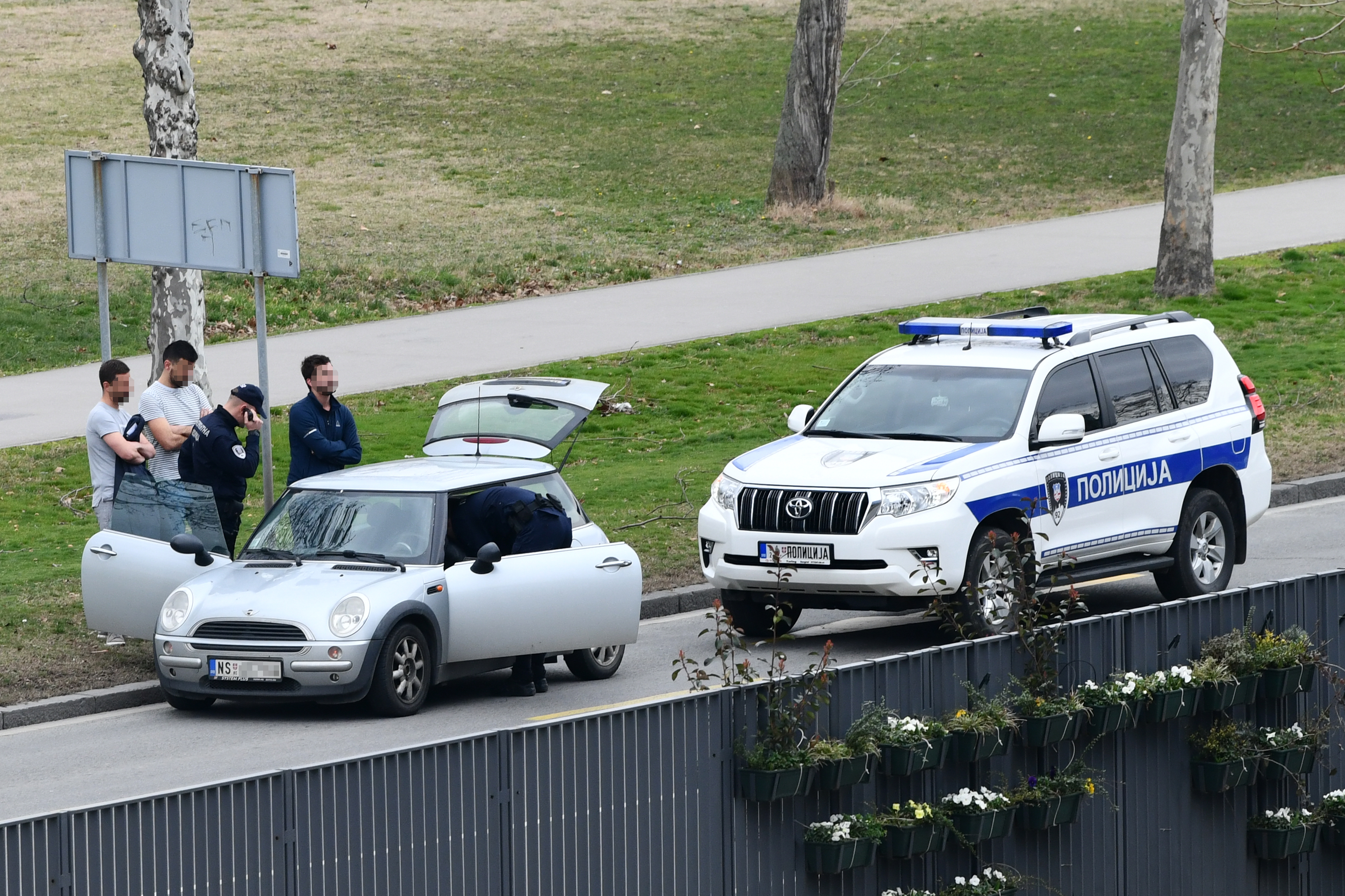 Policija, automobil, pretres, privodjenje, hapsenje, kontrola, interventna, ilustracija, Foto: Vladislav Mitić/Nova.rs