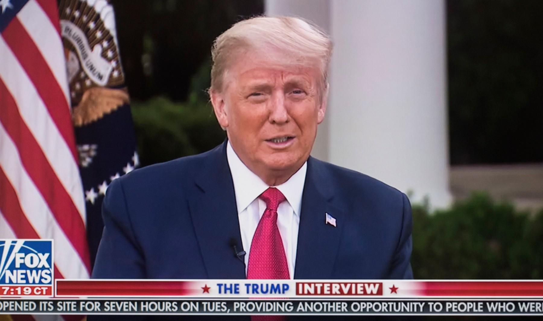 Trump Interviewed by Fox News Doctor Americki izbori