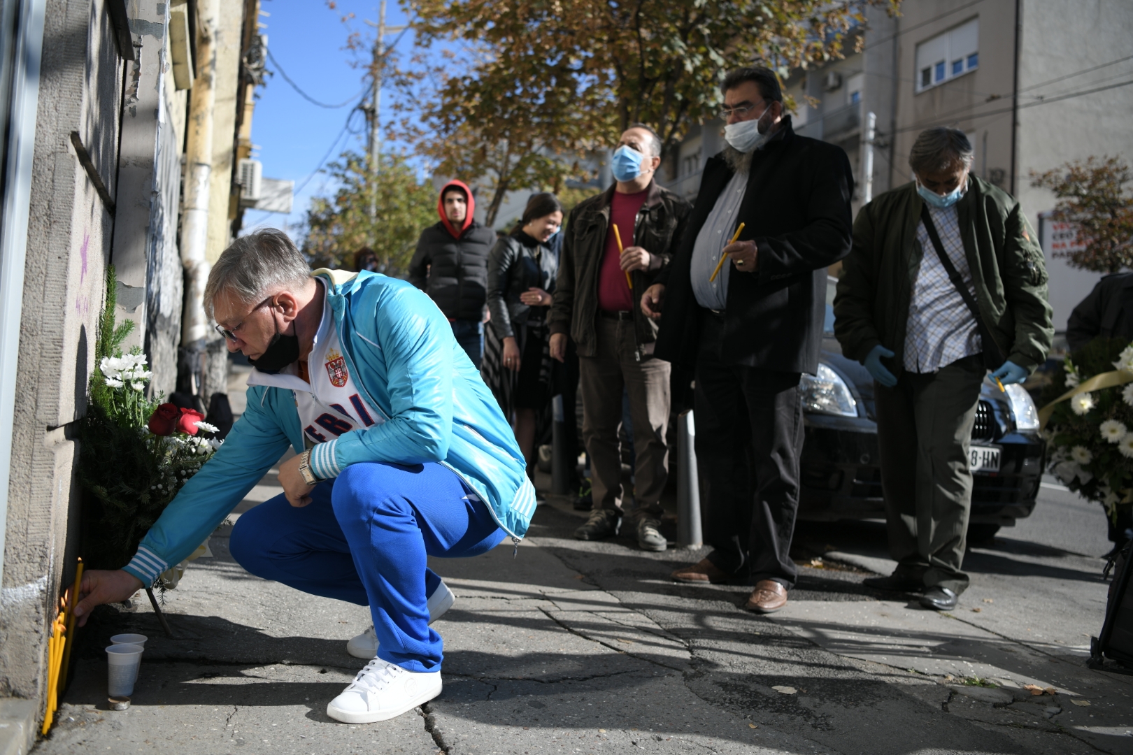 Beograd 18.10.2020. Pomen Dusanu Jovanovicu kojeg su ubili skinhedsi, skinheds, u Beogradskoj ulici, Beogradska 33, Dusan Jovanovic, rom, romi