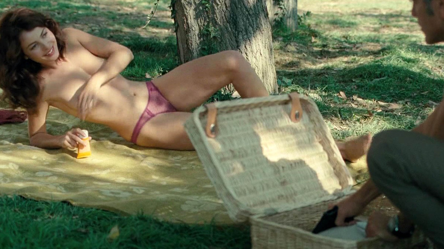 13.12.10
Violante Placido topless in 'The American'
Pictured: Violante Placido and George Clooney,Image: 88358439, License: Rights-managed, Restrictions: , Model Release: no, Credit line: Focus Features / Planet / Profimedia