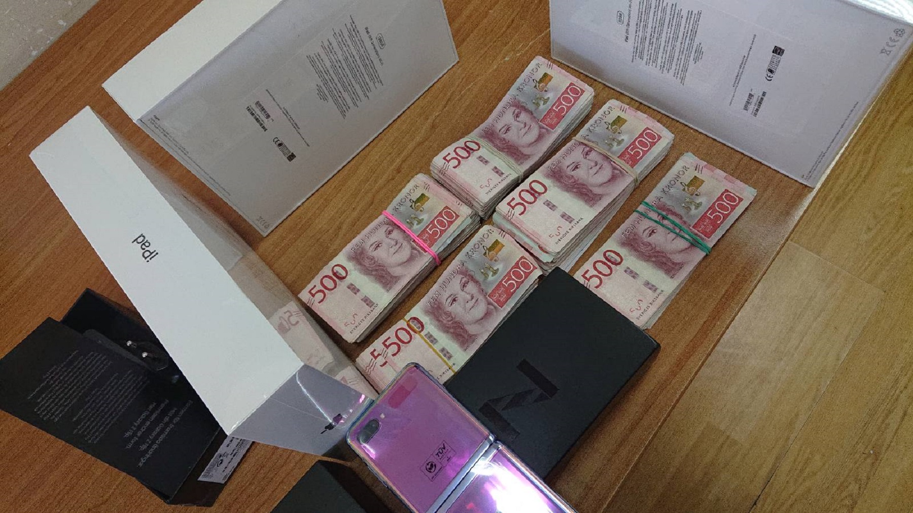 TABLETI, TELEFON I KUNE