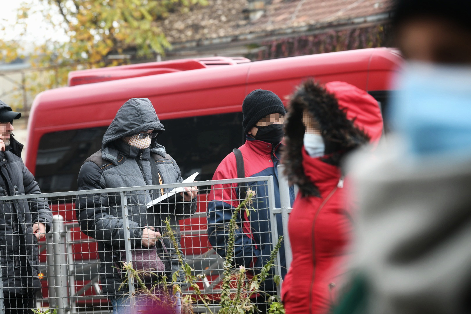 Beograd, 24.11.2020. Koronavirus, Covid 19, Kovid ambulanta, red, redovi, test, testiranje, Vojvode Stepe Voždovac Foto: Vesna Lalić/Nova.rs