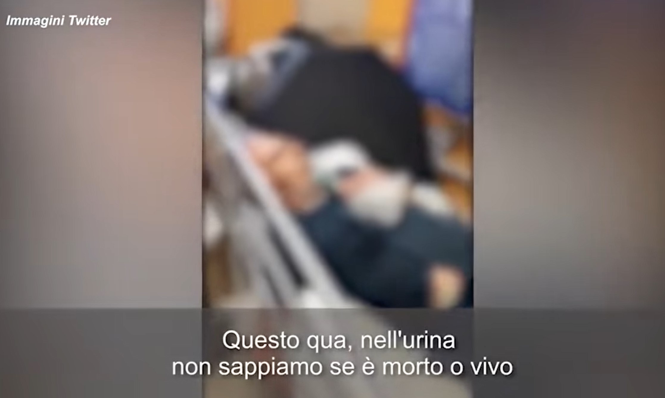 Napulj, mrtav pacijent u toaletu