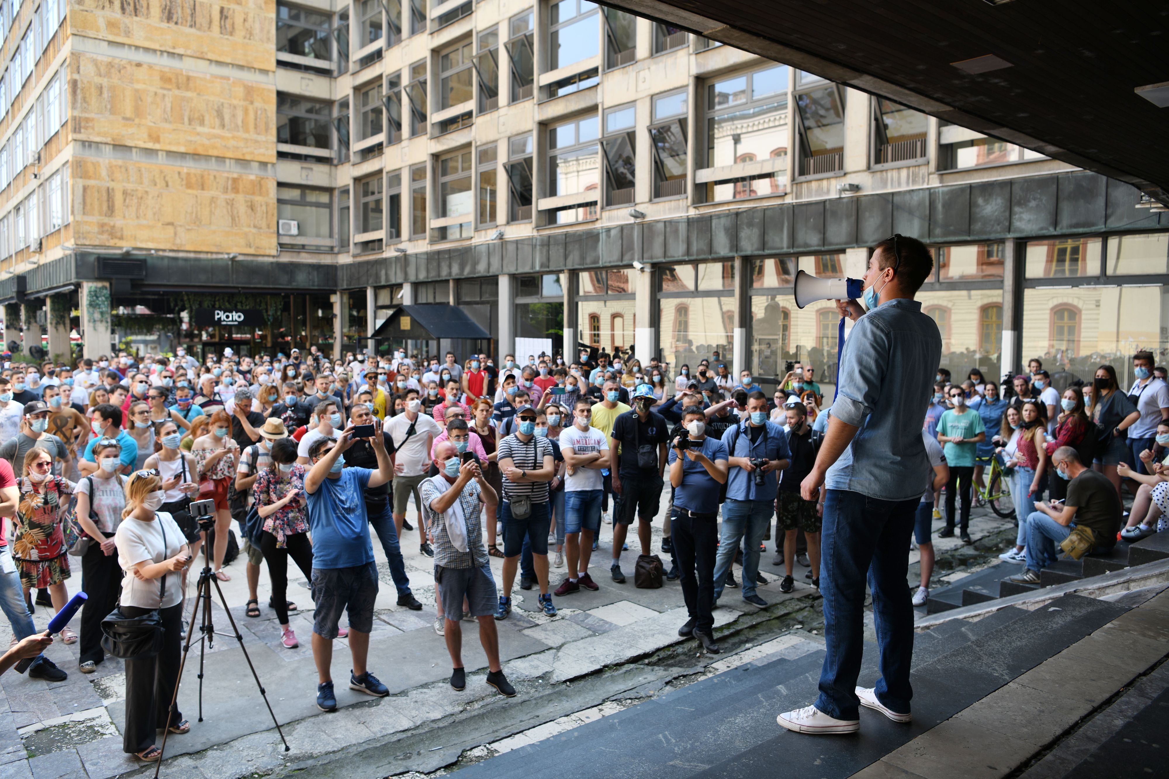 Beograd, 03.07.20220. Filozofski fakultet, plato, protest, studenti Foto: Filip Krainčanić/Nova.rs