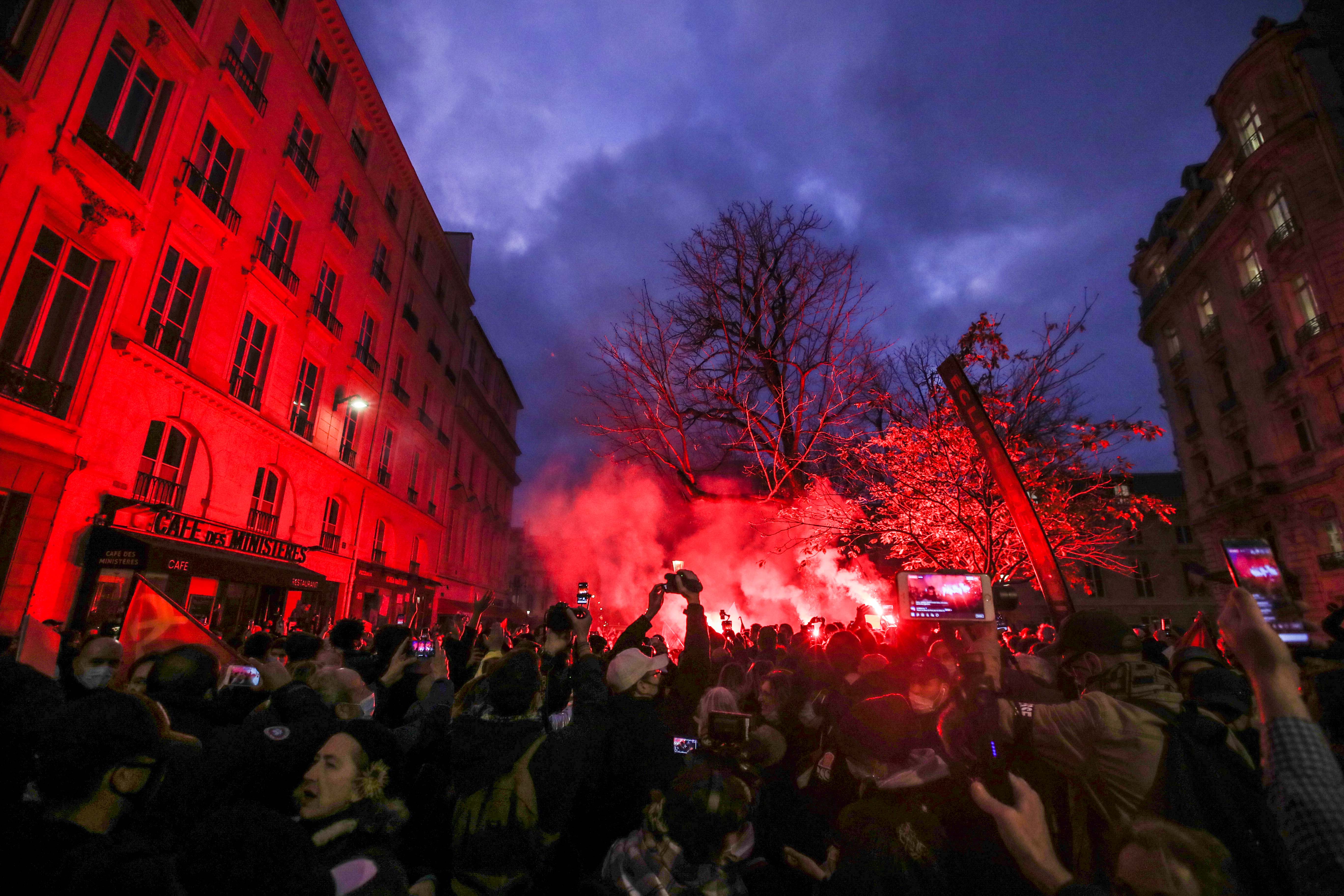 Protest against the draft of global security law in Paris