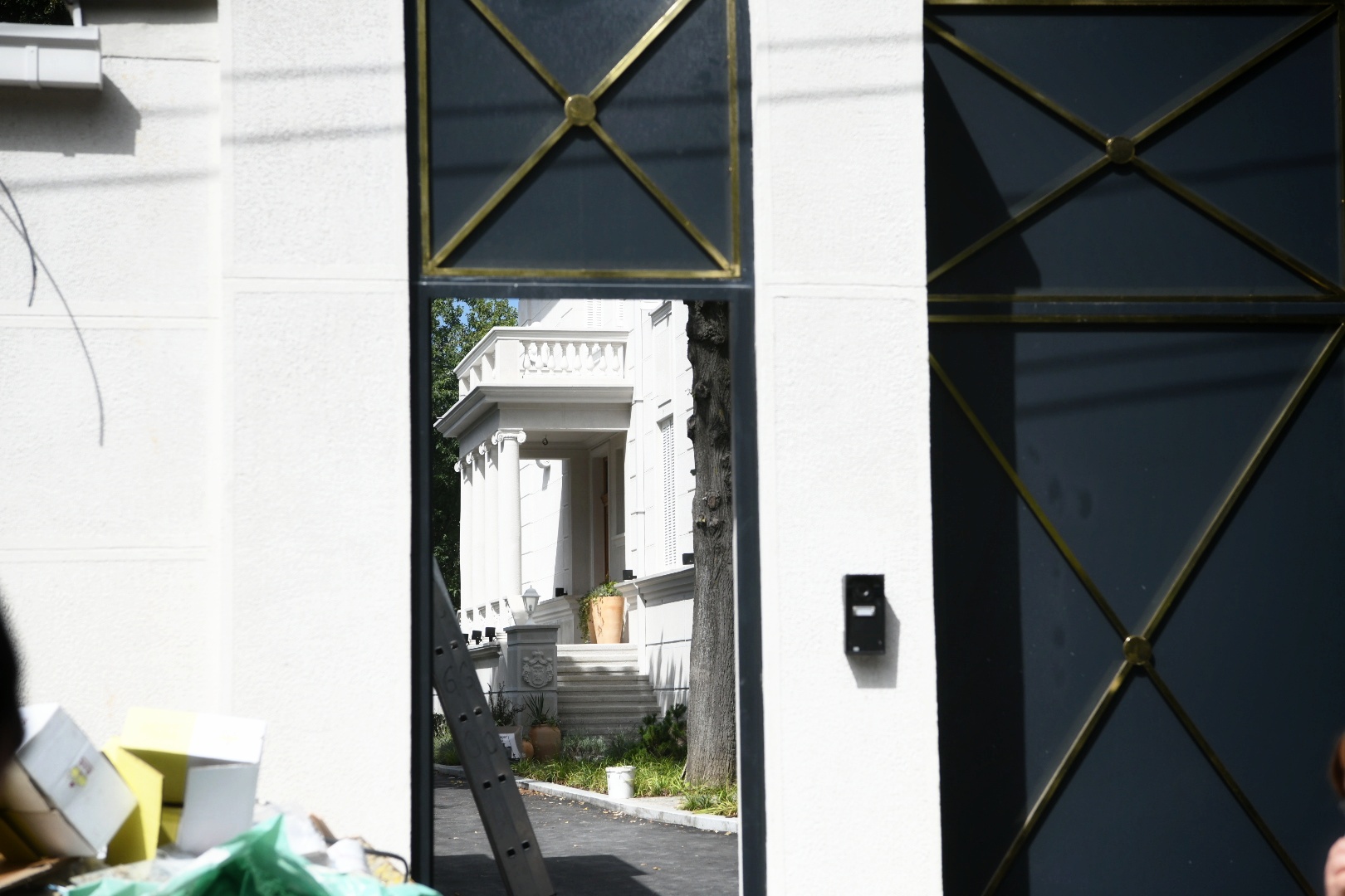 Beograd 27.08.2020. Drugi dan. Vila, kuća u kojoj je živela Jovanka Broz, renoviranje, renovirana, Dedinje Foto: Vesna Lalić/Nova.rs