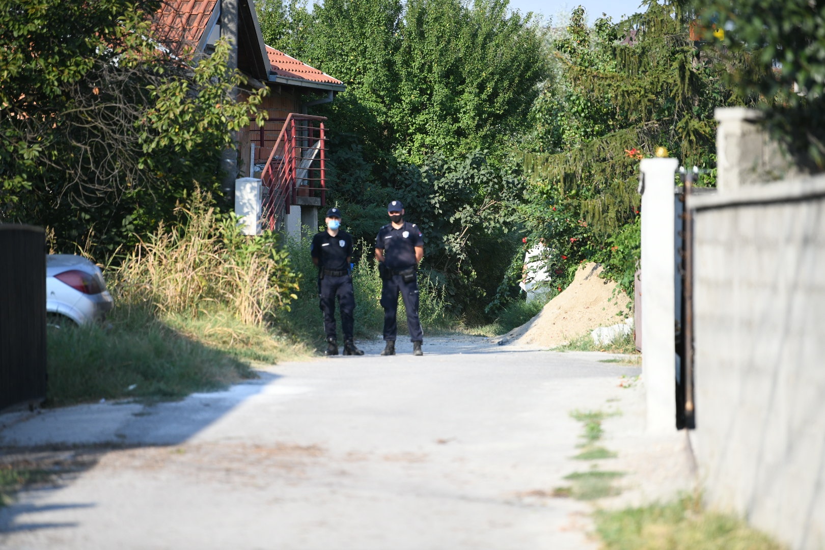 Beograd, 14.09.2020.  Borča, Kotež, ubistvo i samoubistvo, majka i sin Foto: Vesna Lalić/Nova.rs