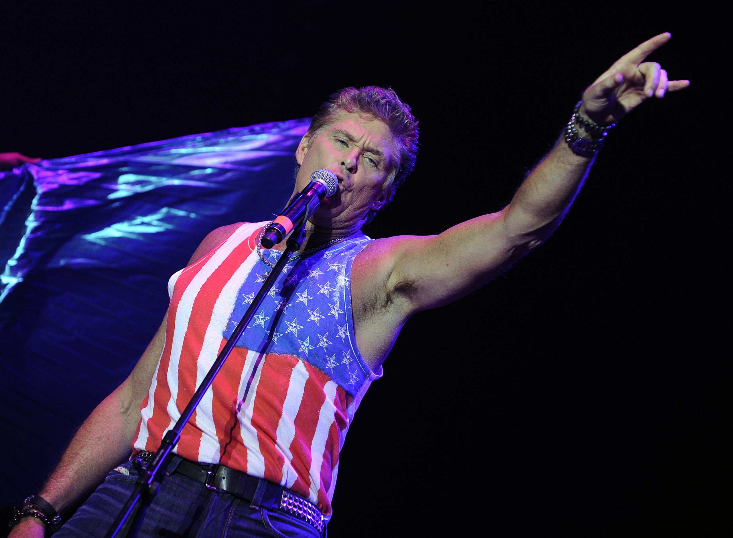 epa04257711 US Singer David Hasselhoff performs on the Blue Stage stage during a concert at the Nova Rock 2014 festival in Nickelsdorf, Austria, 14 June 2014. The event runs from 13 to 15 June.  EPA/HERBERT P. OCZERET