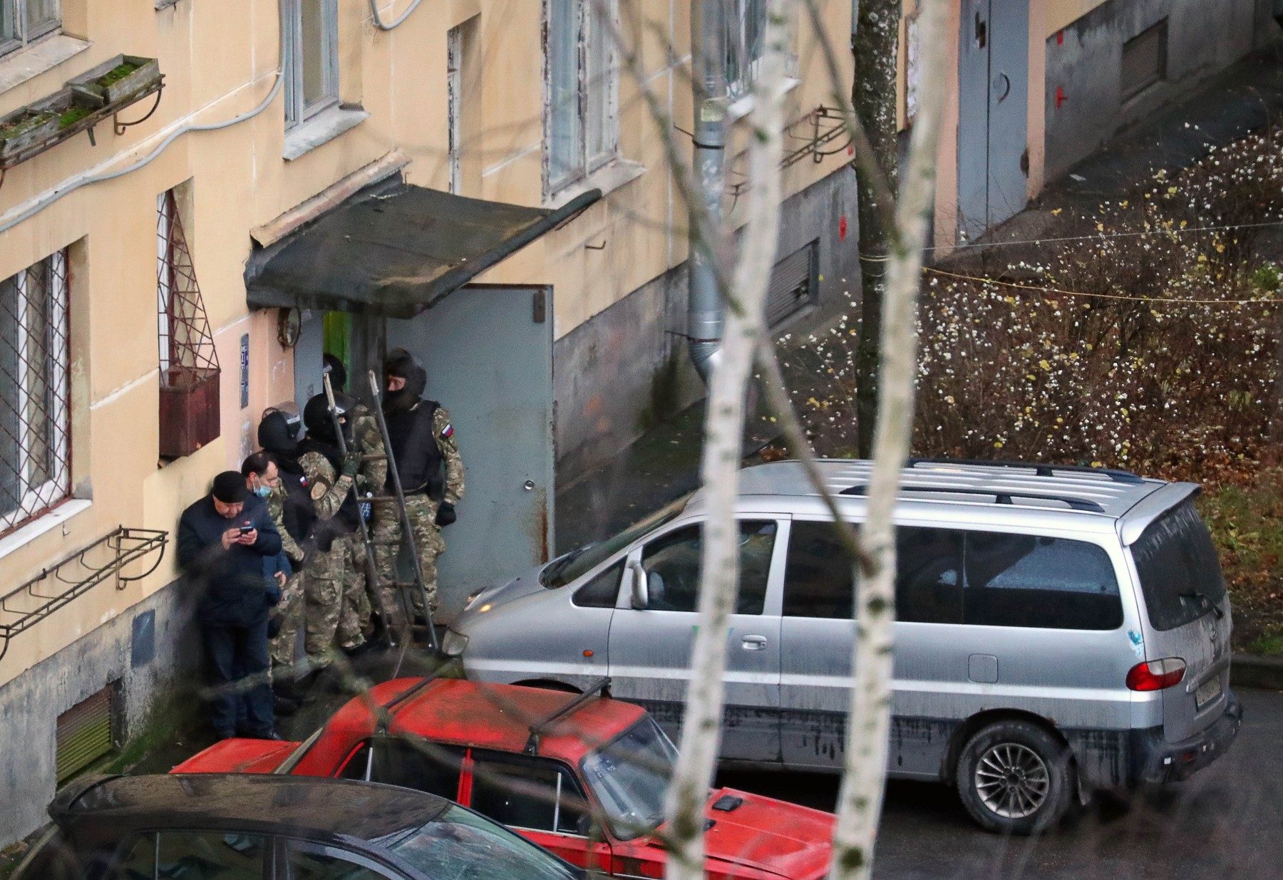 Children held hostage in St Petersburg, Russia