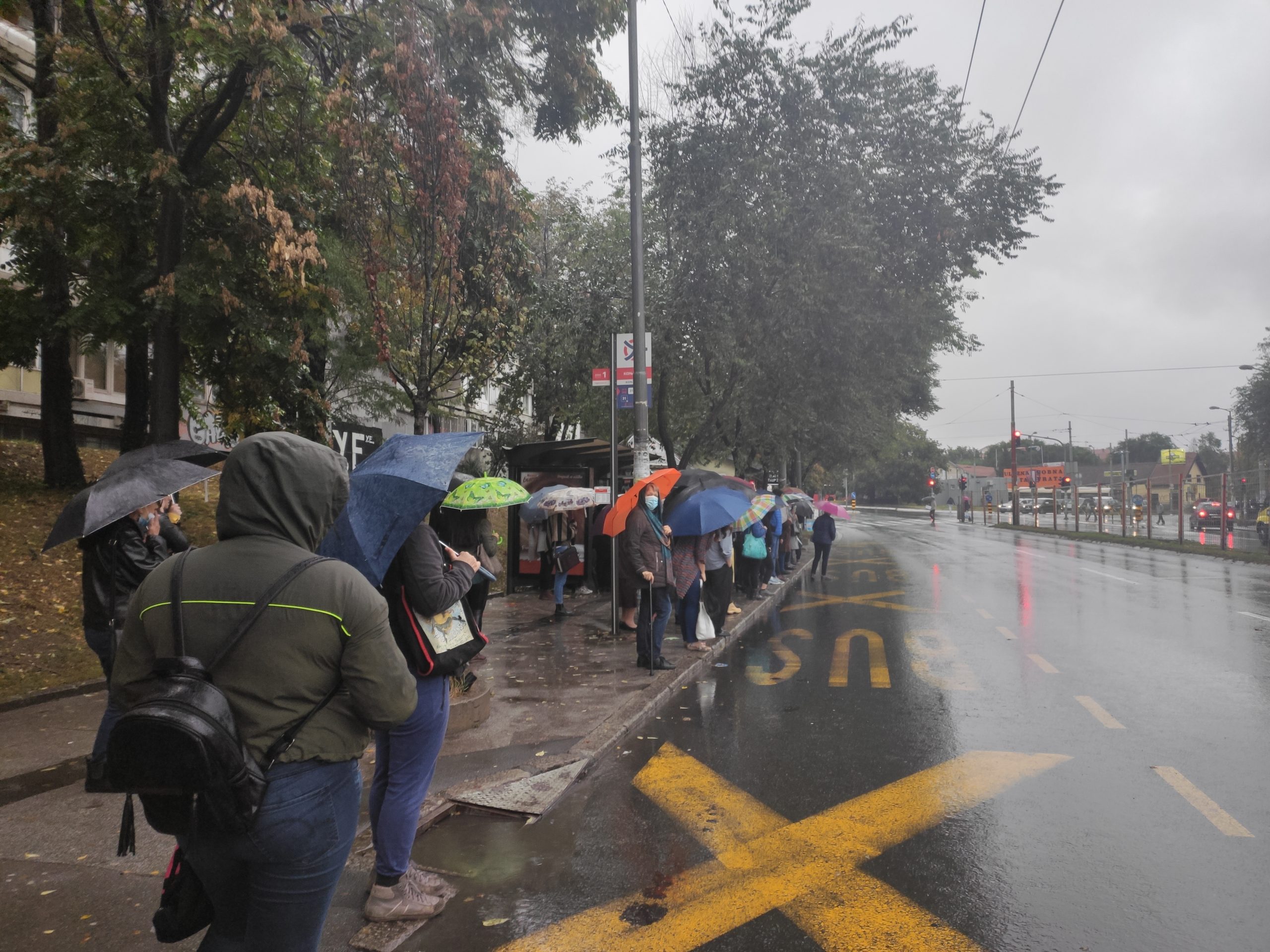 Beograd, 08.10.2020. Beograd, autobuska stanica, kiša, gužva, gsp