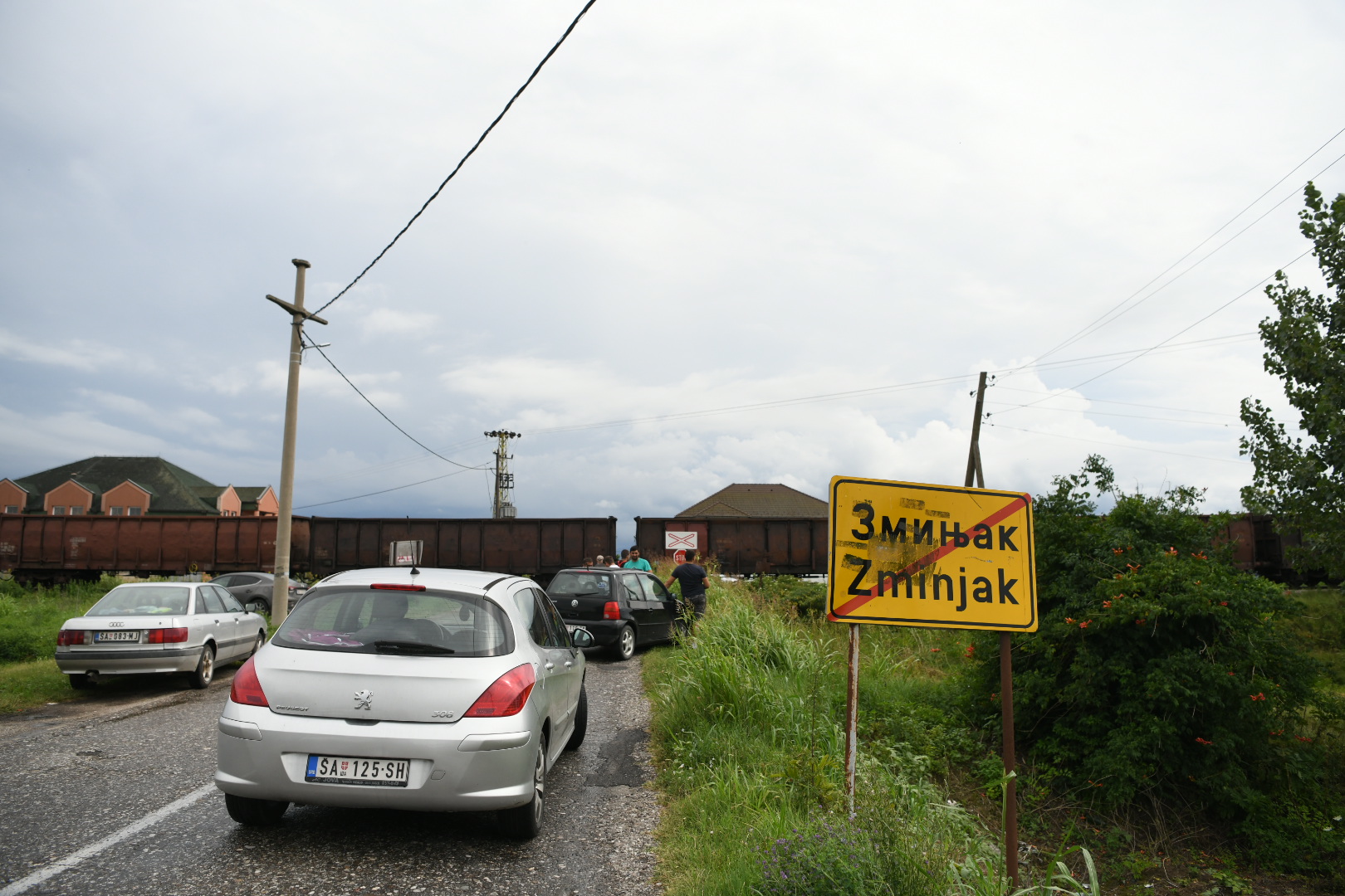 Zminjak, Šabac 25.07.2020. Saobraćajna nesreća , pruga, voz naleteo na auto, muž i žena poginuli, deca povređena Foto: Vesna Lalić/Nova.rs