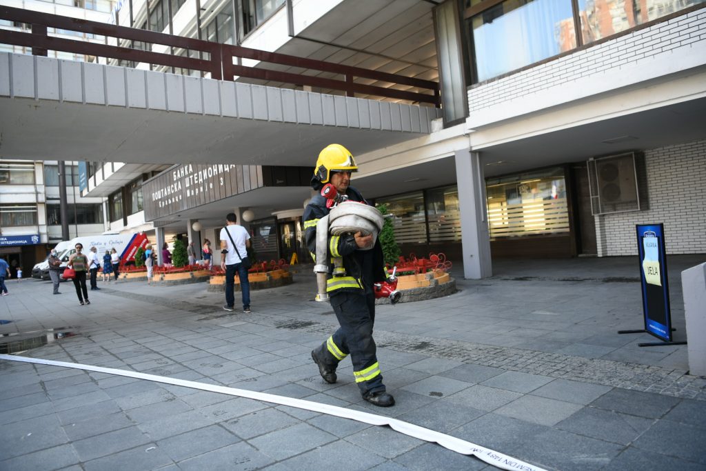 Beograd 31. jul 2020. Pozar Postanska stedionica vatrogasci Foto:Filip Krainčani/Nova.rs
