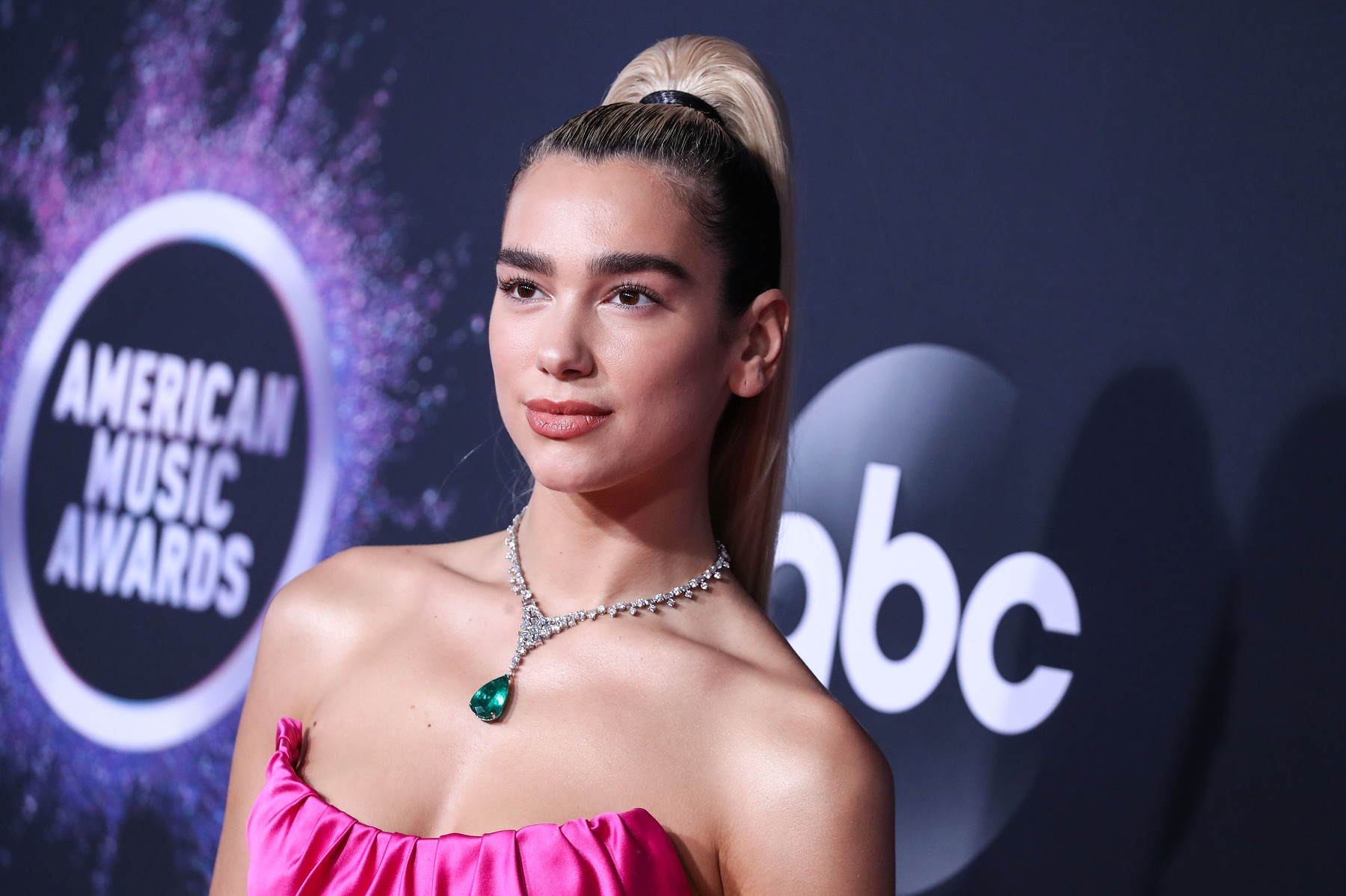 2019 American Music Awards - Arrivals