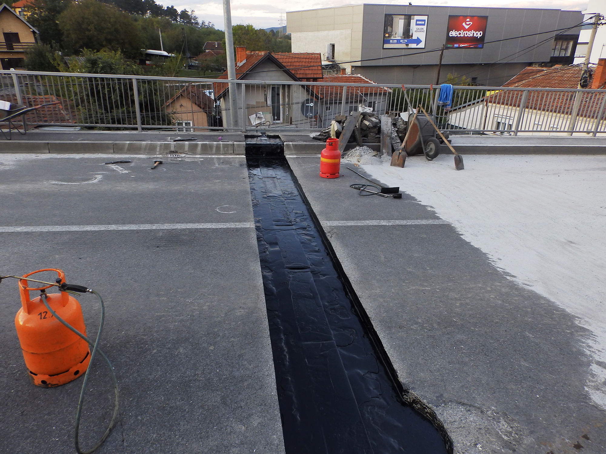 Kraljevo - Zatvoren nadvožnjak posle samo godinu od rekonstrukcije