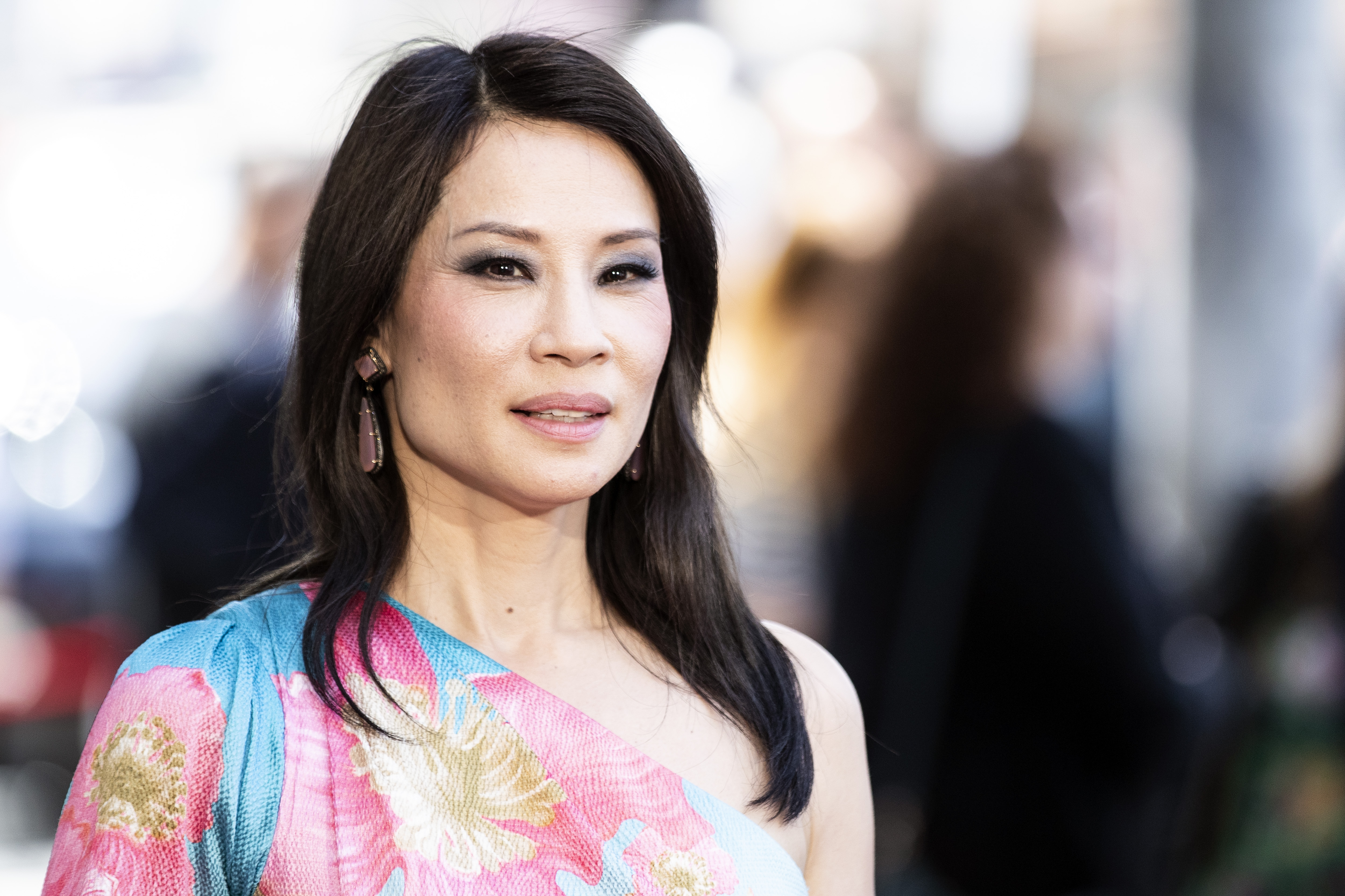 epa07541410 US actress Lucy Liu unveils her 2,662nd Star on the Hollywood Walk of Fame in Hollywood, California, USA, 01 May 2019. The star was dedicated in the Category of Television.  EPA-EFE/ETIENNE LAURENT