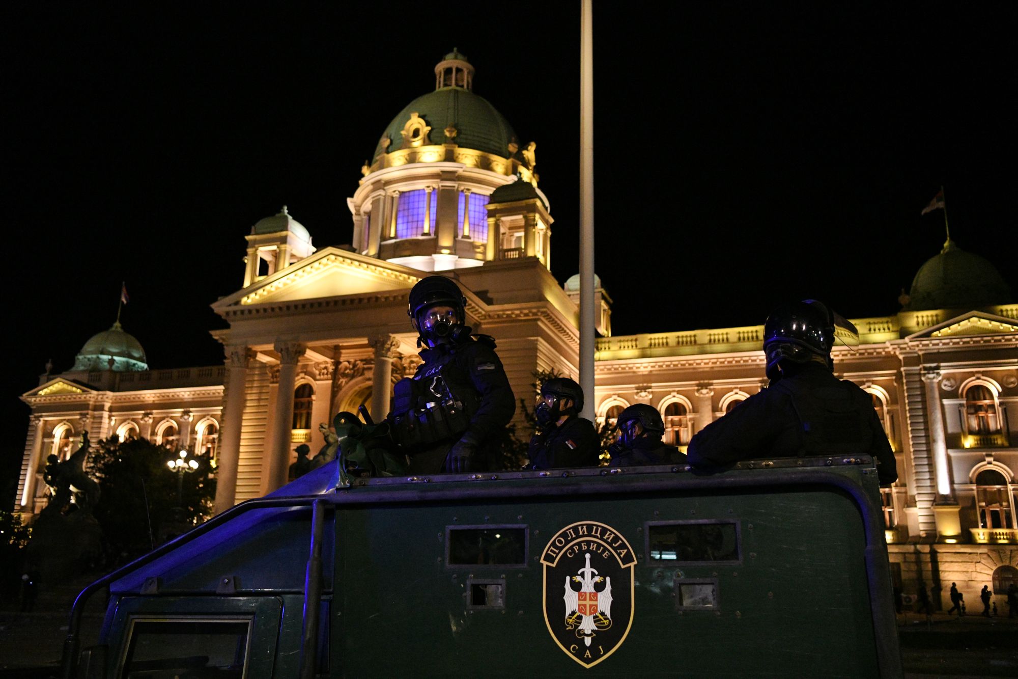 Beograd 10.07.2020. Hapšenje posle incidenta. Policija, Žandarmerija. Skupština Srbije, protest, četvrti dan, 4 dan Foto: Filip Krainčanić/Nova.rs