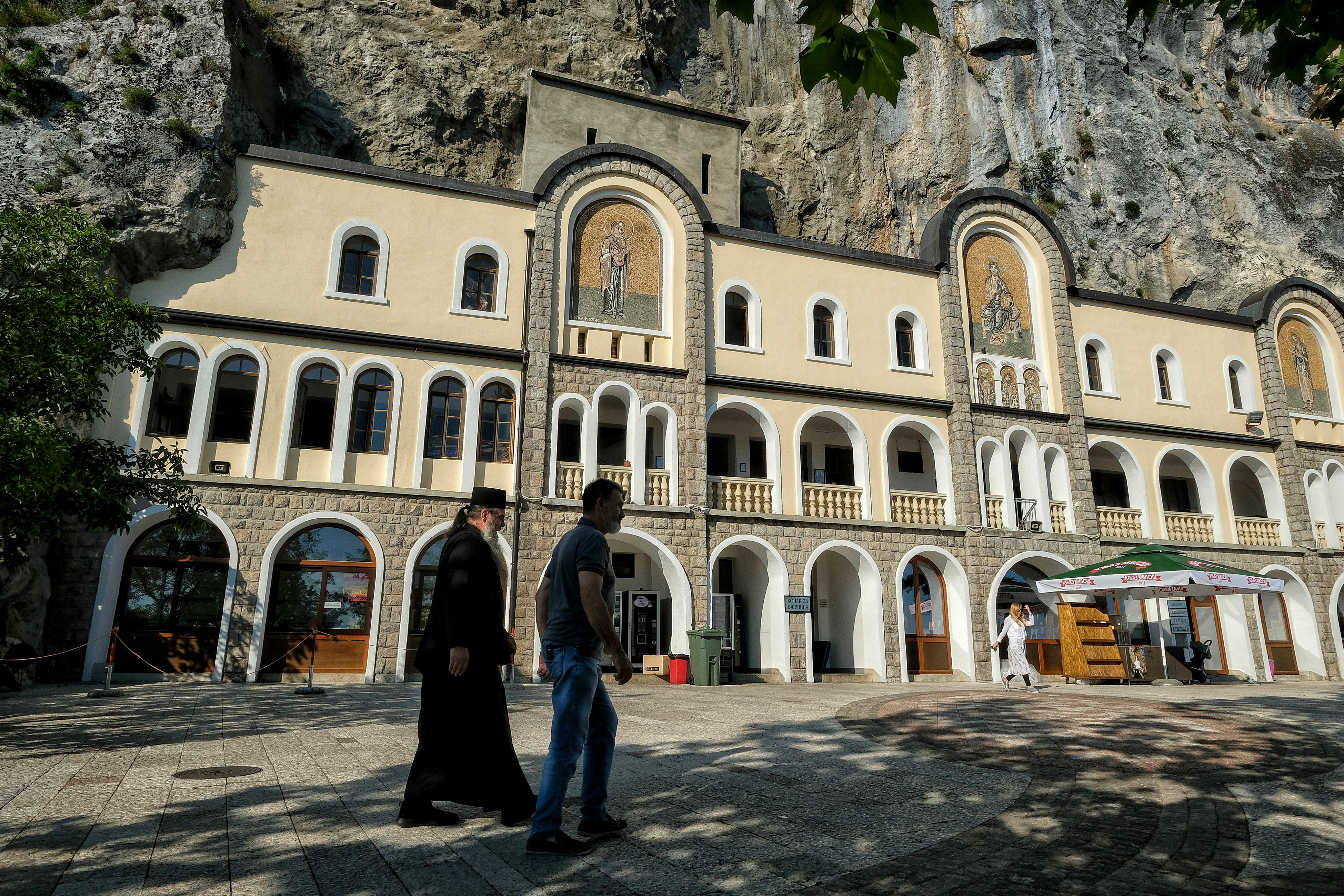 Manastir Ostrog