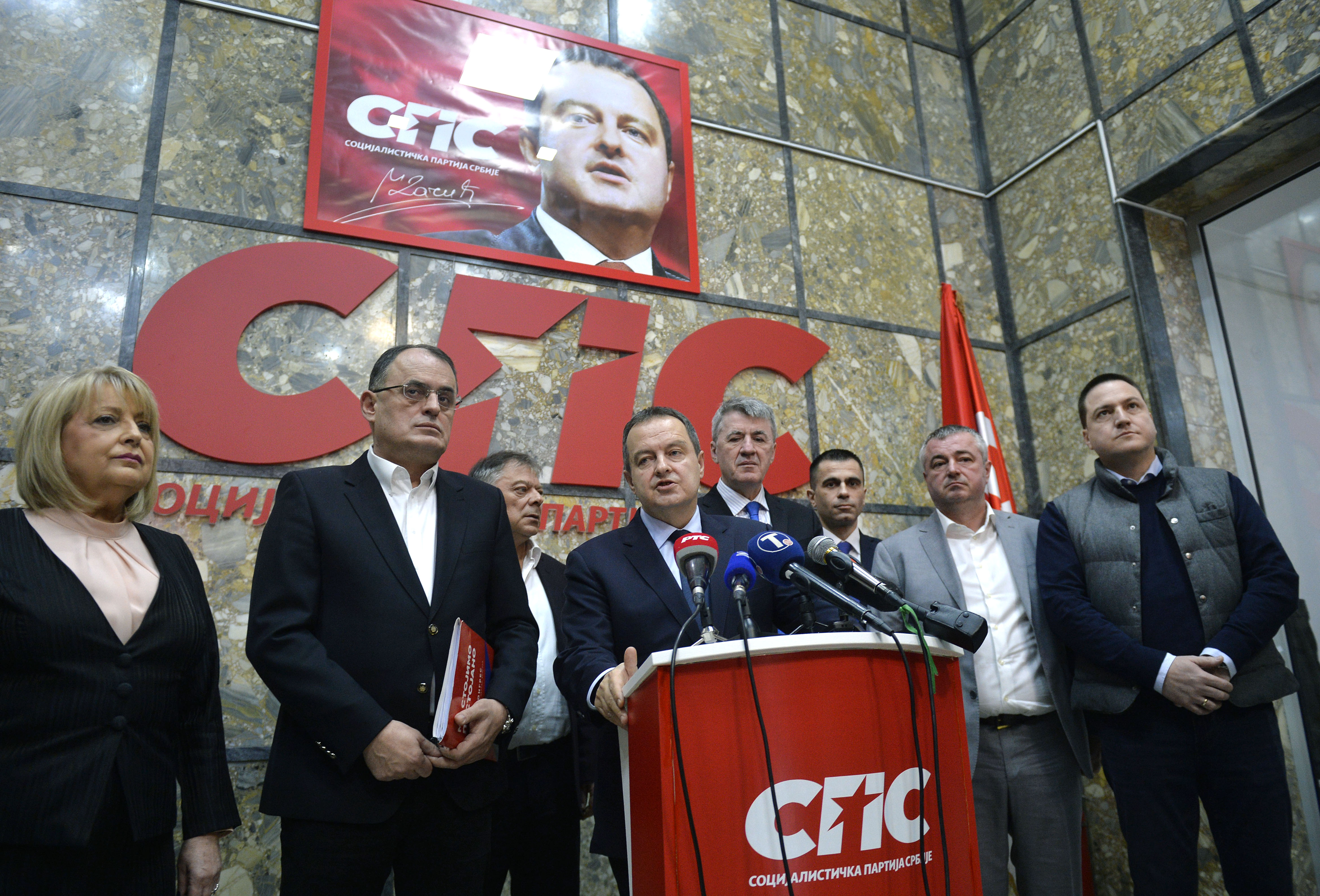 Beograd, 29. frbruara 2020 - Predsesdnik Socijalisticke partije Srbije SPS Ivica Dacic govori na konferenciji za novinare nakon sednici Glavnog odbora stranke. FOTO TANJUG / RADE PRELIC / bb