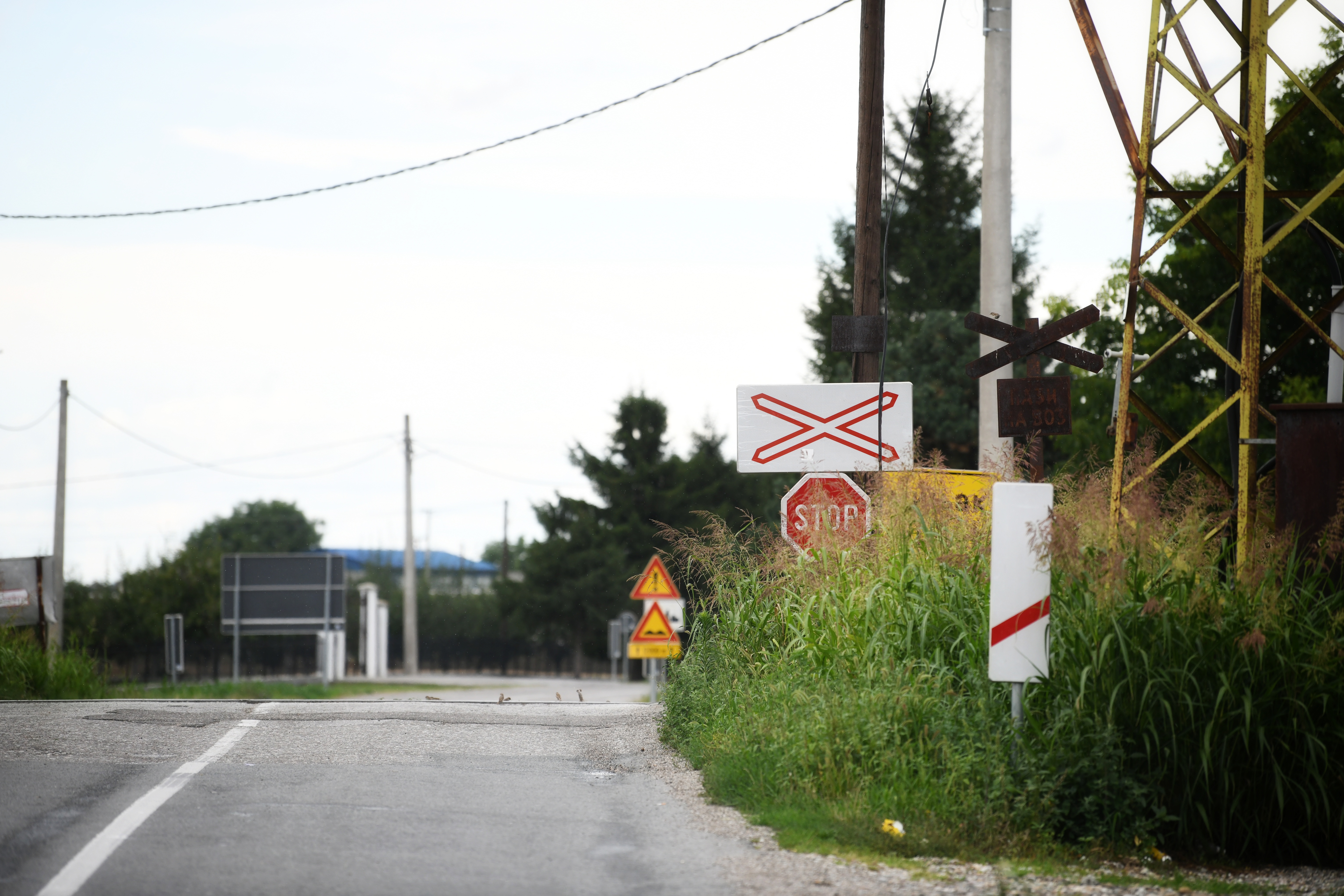 Zminjak, Šabac 25.07.2020. Saobraćajna nesreća , pruga, voz naleteo na auto, muž i žena poginuli, deca povređena Foto: Vesna Lalić/Nova.rs