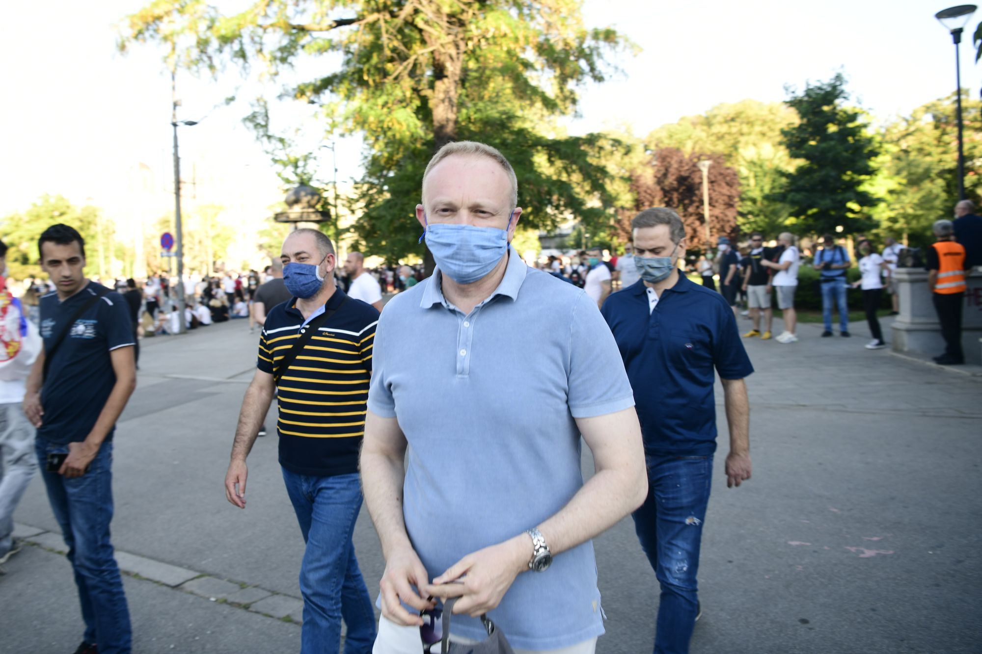 Beograd 09.07.2020. Dragan Djilas, Dragan Đilas, Protest, treći dan, demonstracije, Skupština Srbije, sedenje, mirni protest, ne nasedaj, sedi Foto: Goran Srdanov/Nova.rs