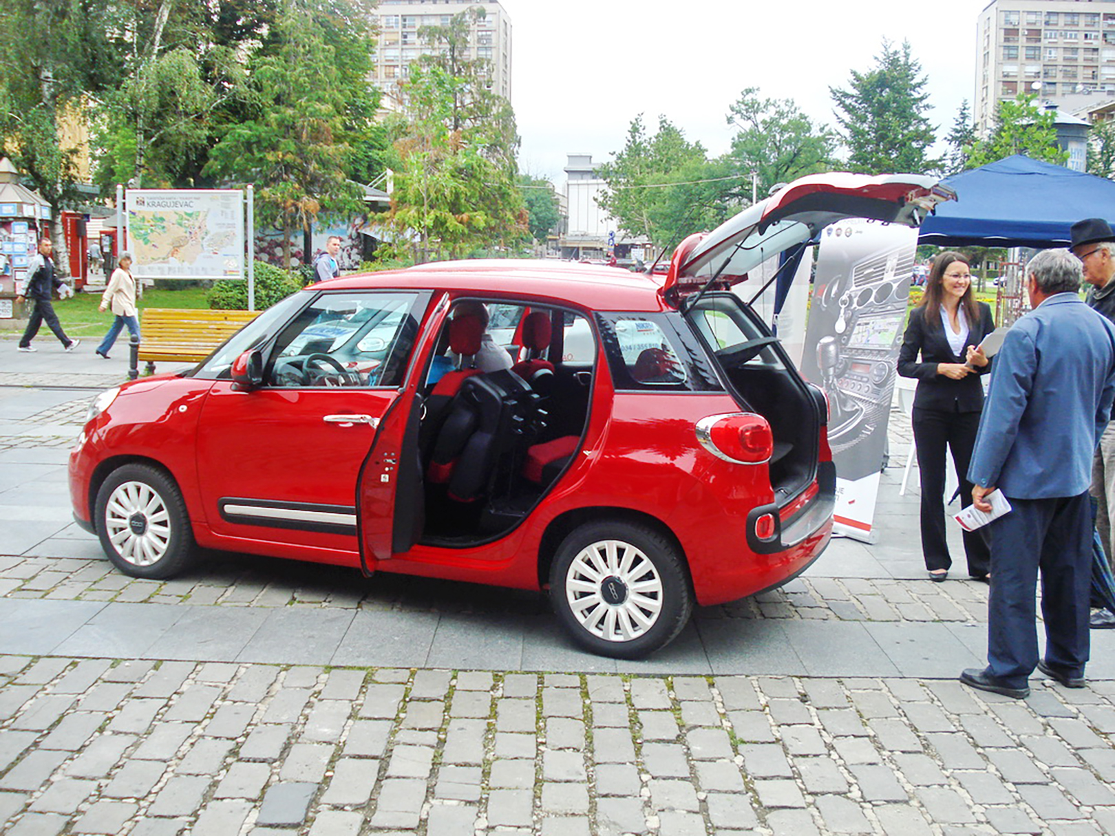 Fijat, fotografije prosledila Aleksandra Petrovic dopisnica iz Kragujevca
