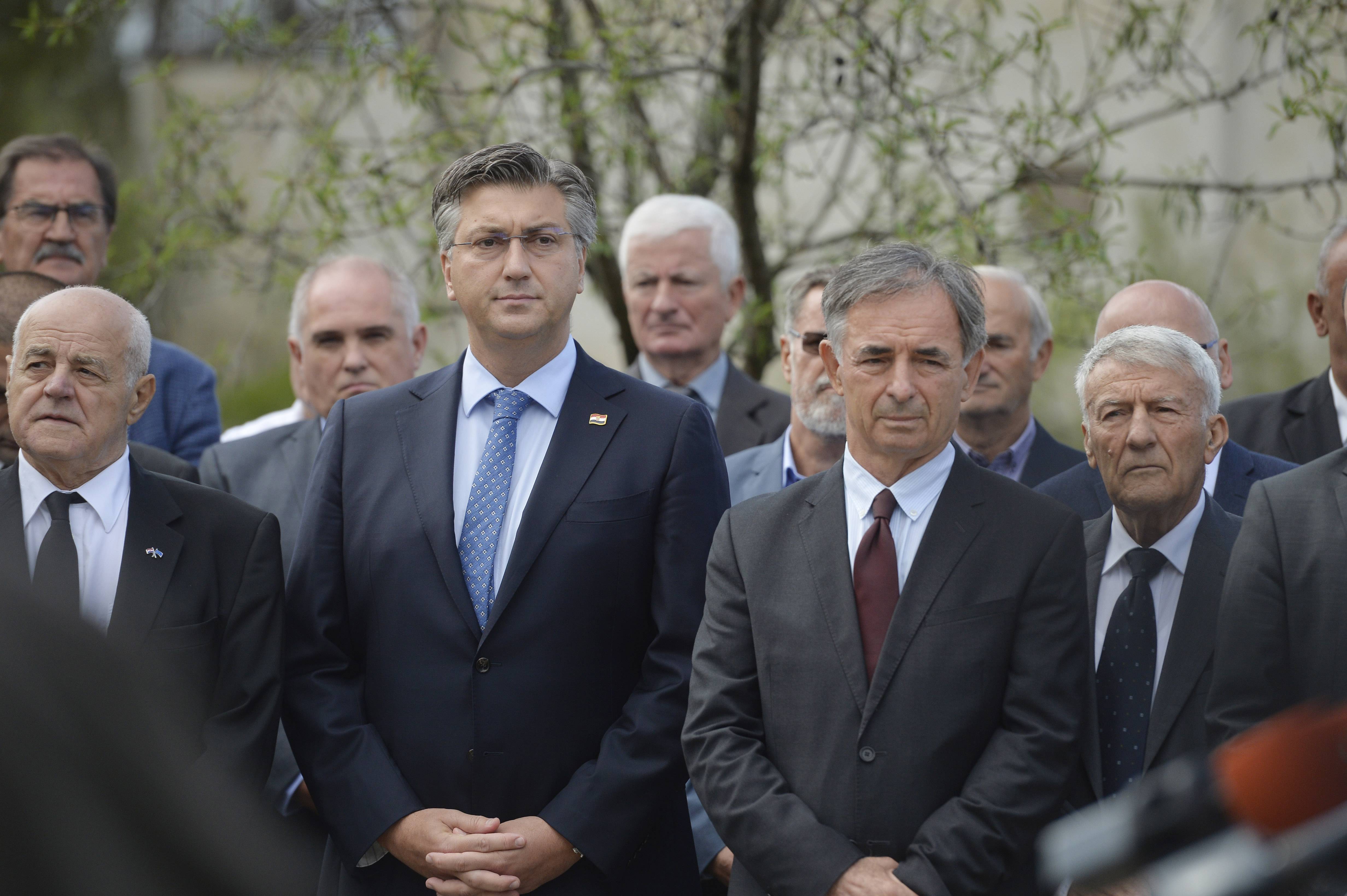 PLENKOVIC U VARIVODAMA NA KOMEMORACIJI ZA UBIJENE SRPSKE CIVILE