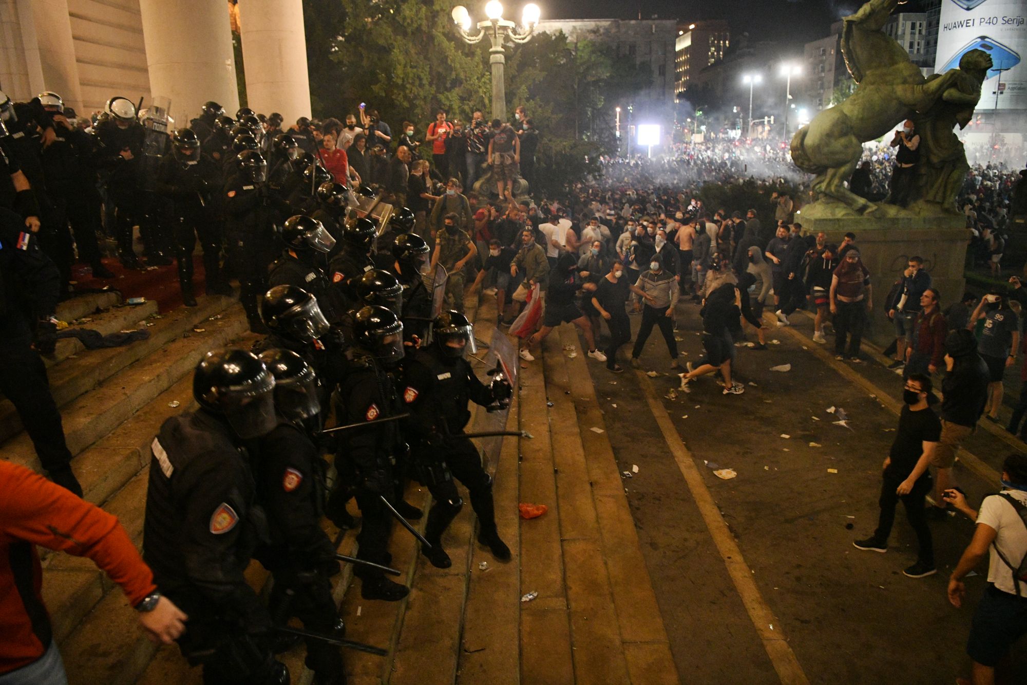 Beograd, 07.07.2020. Skupština, Protest protiv Vučića i policijskog časa Foto: Filip Krainčanić/Nova.rs