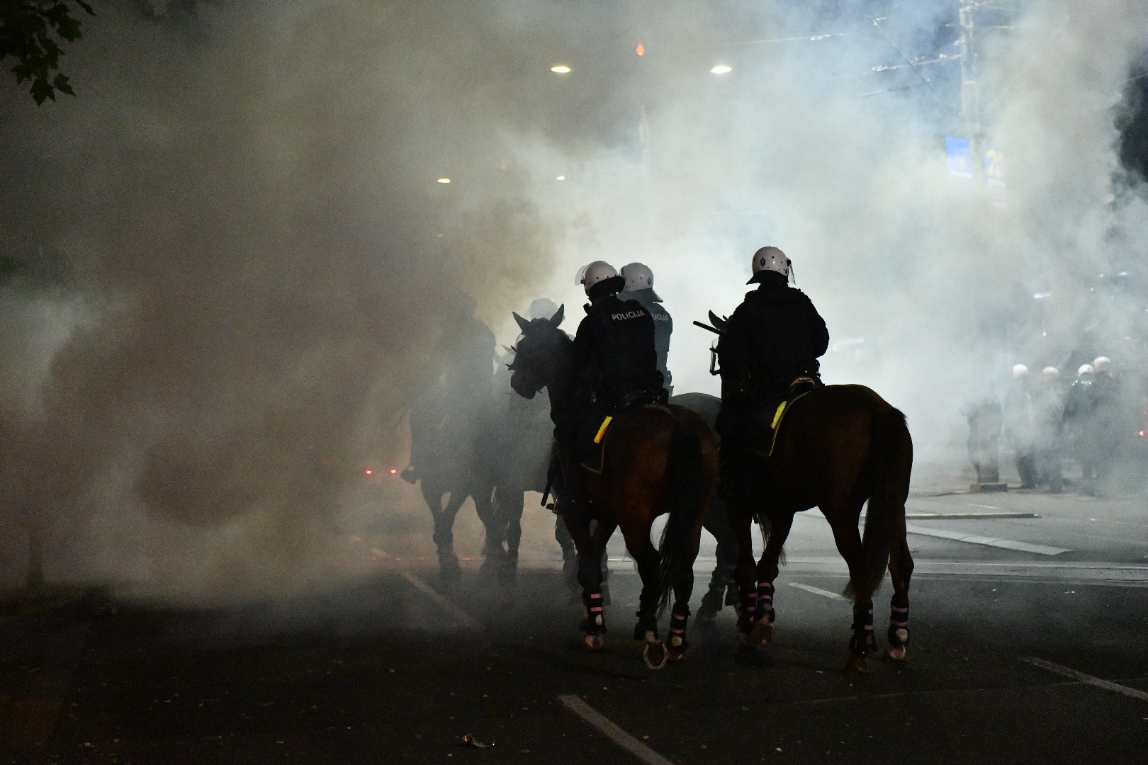 Beograd, 07.07.2020. Skupština, Protest protiv Vučića i policijskog časa Foto: Vladislav Mitić/Nova.rs