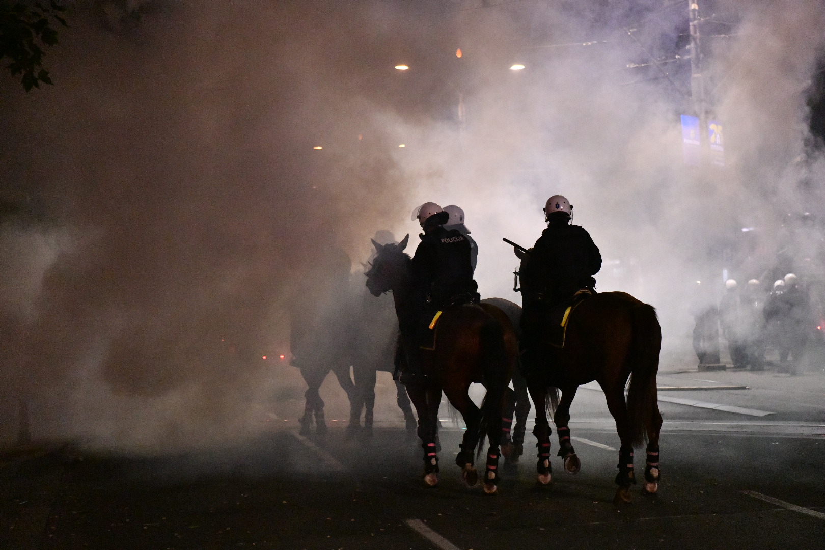 Beograd, 07.07.2020. Skupština, Protest protiv Vučića i policijskog časa Foto: Vladislav Mitić/Nova.rs