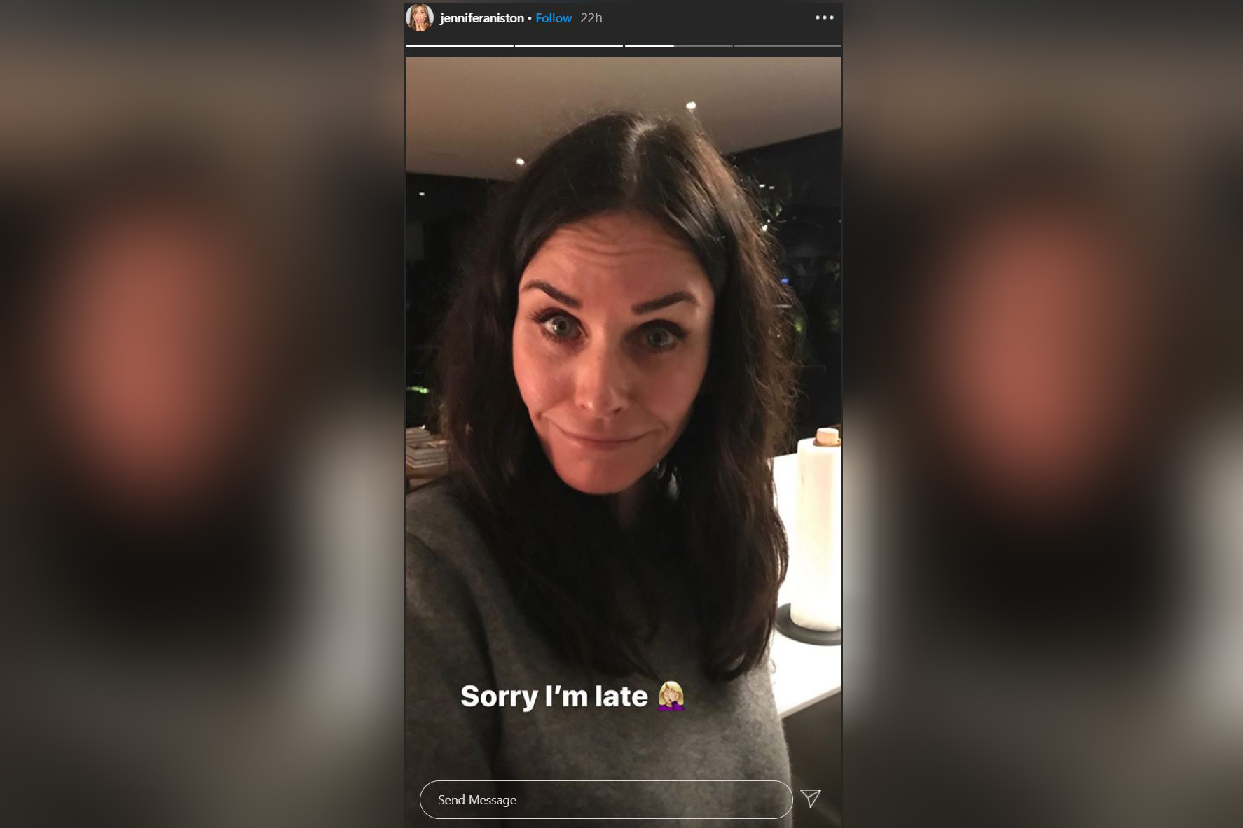 Dženifer Aniston, Kortni Koks