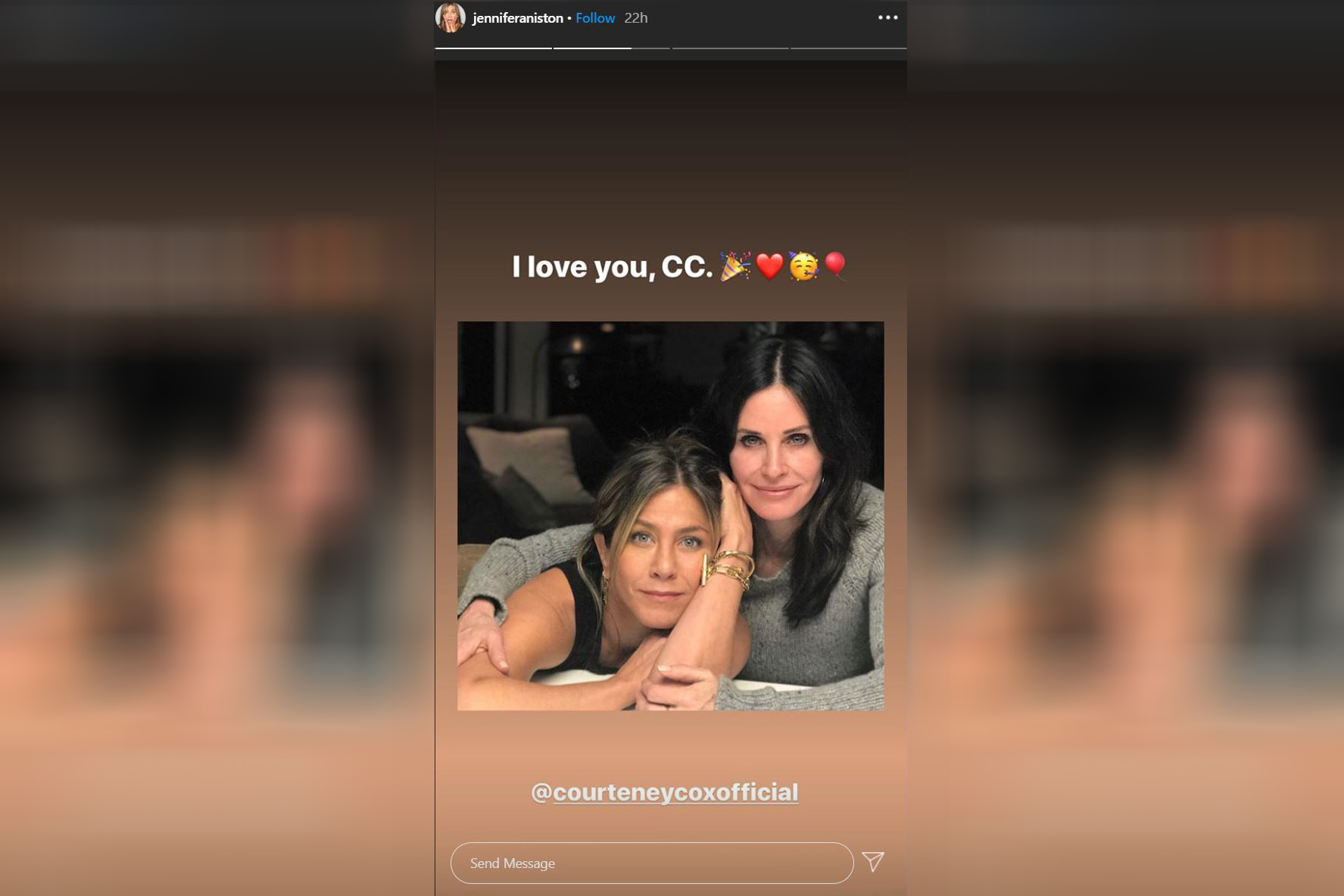 Dženifer Aniston, Kortni Koks