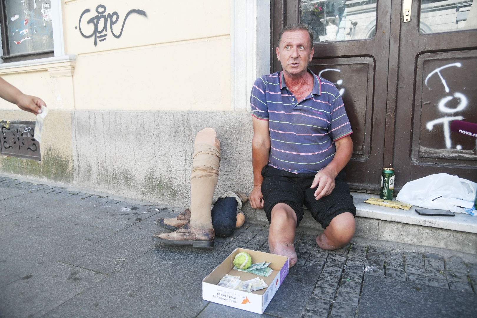 Beograd 29.08.2020. Zoran Jovanović. Ratni vojni invalid, prosi u Knez Mihailovoj ulici Foto: Nemanja Jovanović/Nova.rs