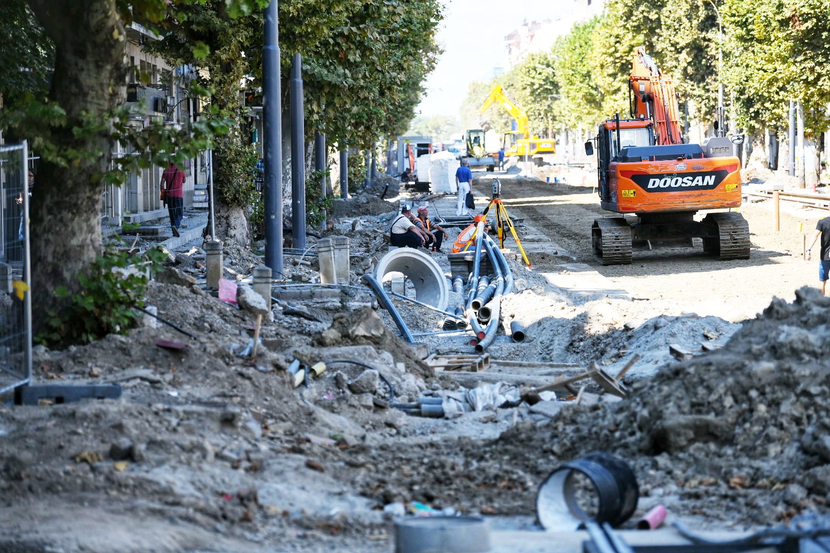 BEOGRAD 01.09.2020 Radovi, ulica Cara Dusana, rekonstrukcija ulice, radnici