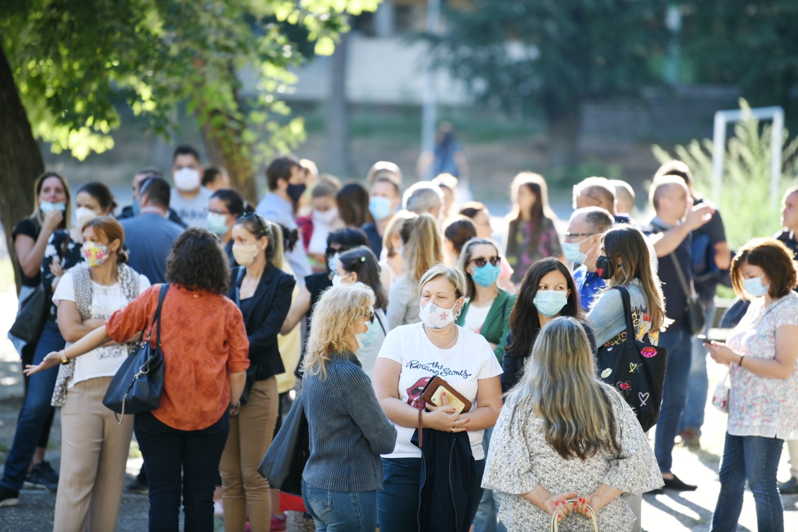 Beograd 02. septembar 2020. Osnova skola Djuro Strugar, protest roditelja Foto:Vesna Lalić/Nova.rs