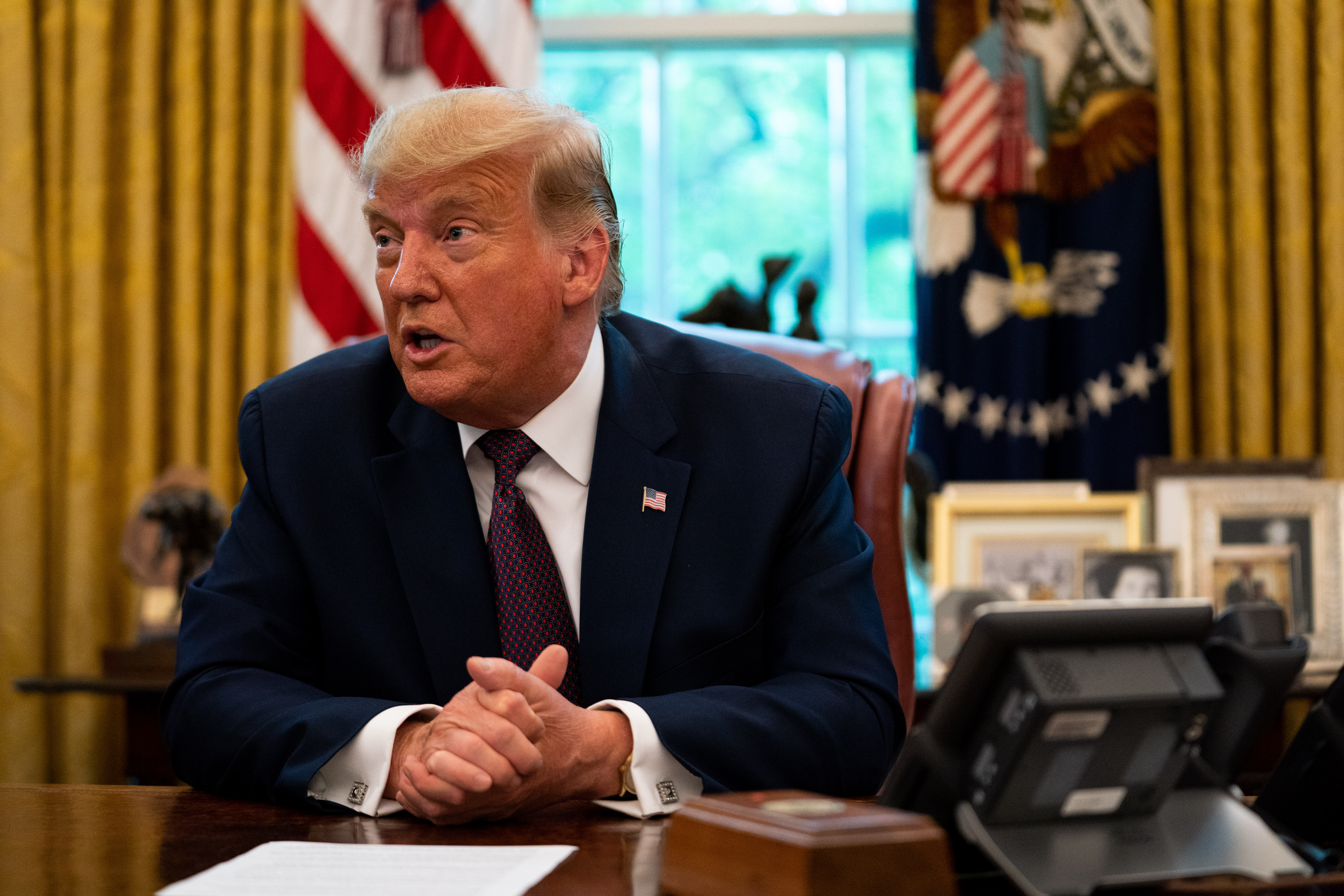 epa08662301 US President Donald J. Trump announces that Bahrain would normalize relations with Israel, in the Oval Office at the White House in Washington, DC, USA, on 11 September 2020.  EPA-EFE/Anna Moneymaker / POOL