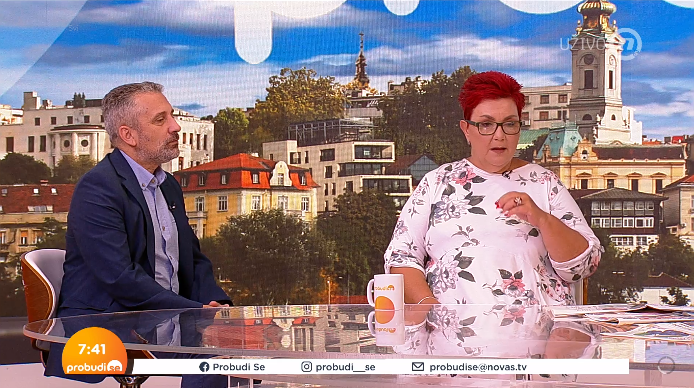 nastavnica muzičke kulture Aleksandra Stanković, Goran Petrović, direktor OŠ Lazar Savatić