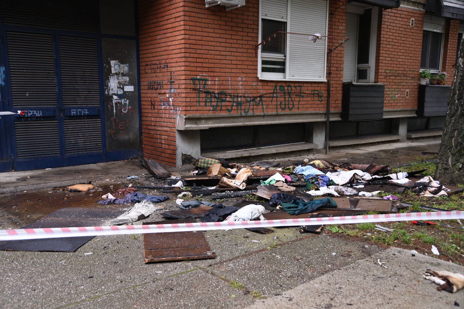 Beograd, 01.06.2020. Zemun, požar, izgorela žena Foto: Dragan Mujan/Nova.rs